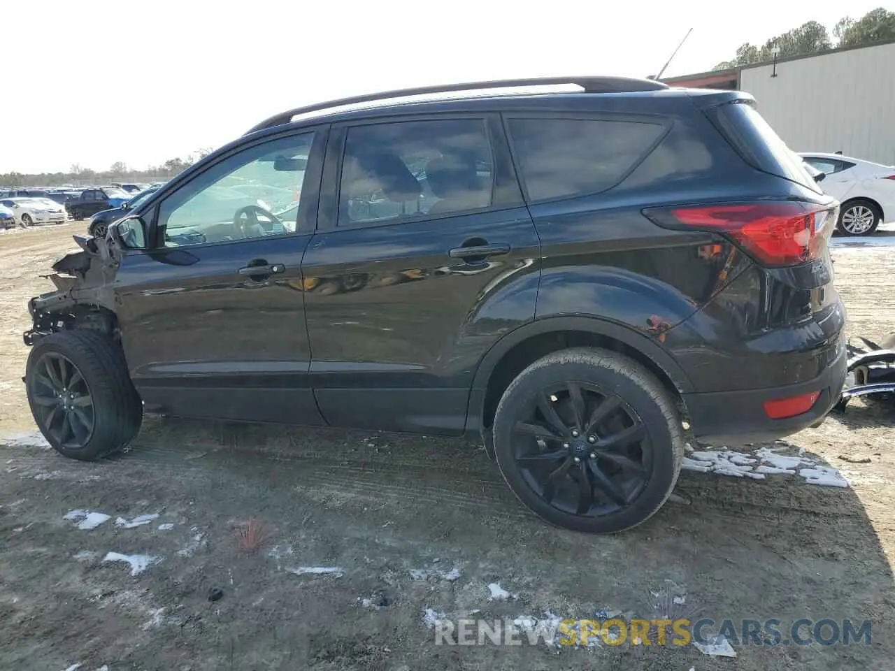 2 fotografías del automóvil dañado 1FMCU9GD2KUC18821 FORD ESCAPE 2019