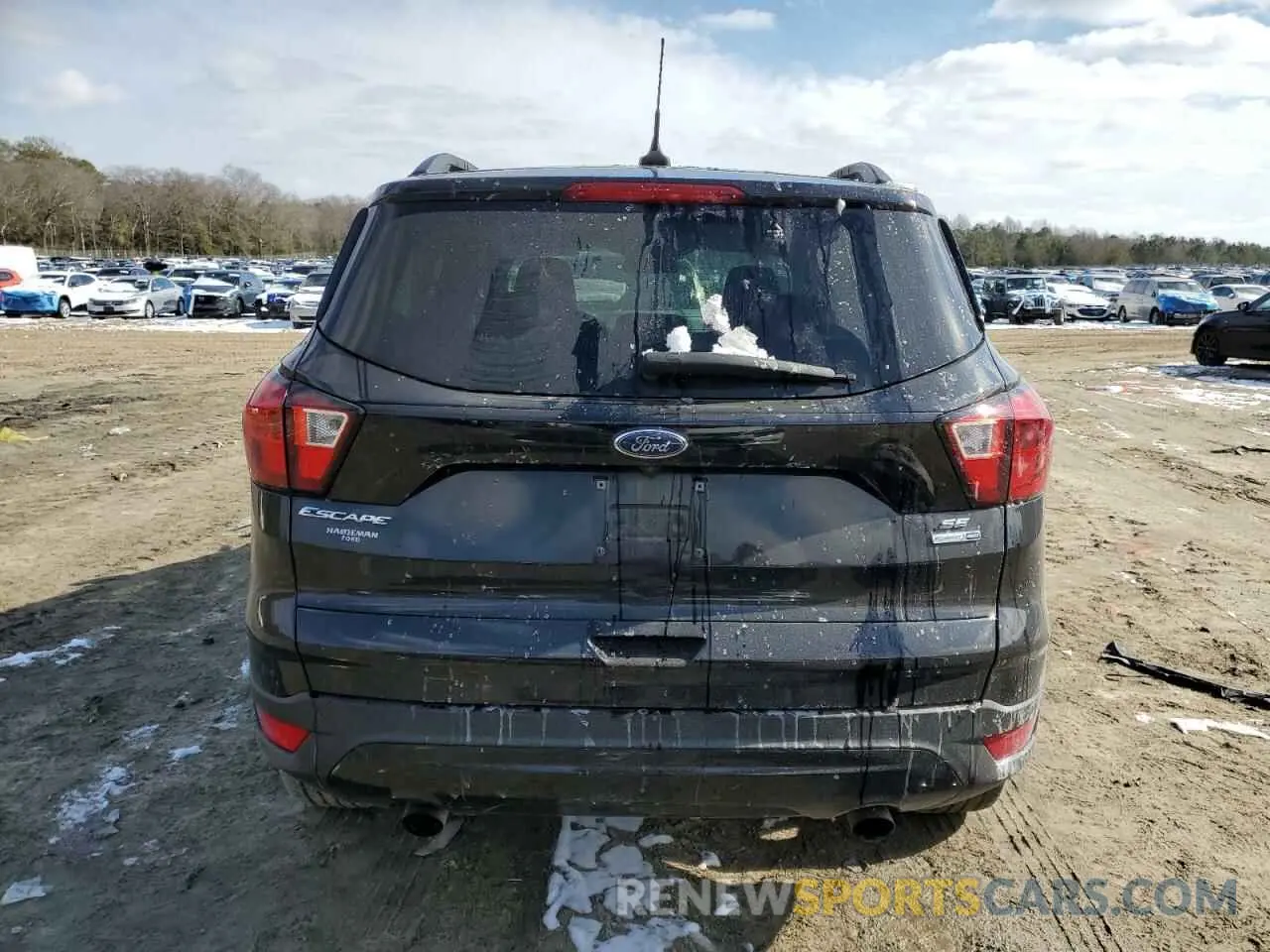 6 fotografías del automóvil dañado 1FMCU9GD2KUC18821 FORD ESCAPE 2019