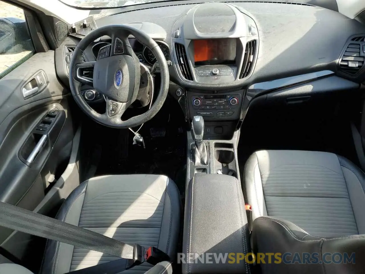 8 fotografías del automóvil dañado 1FMCU9GD2KUC18821 FORD ESCAPE 2019