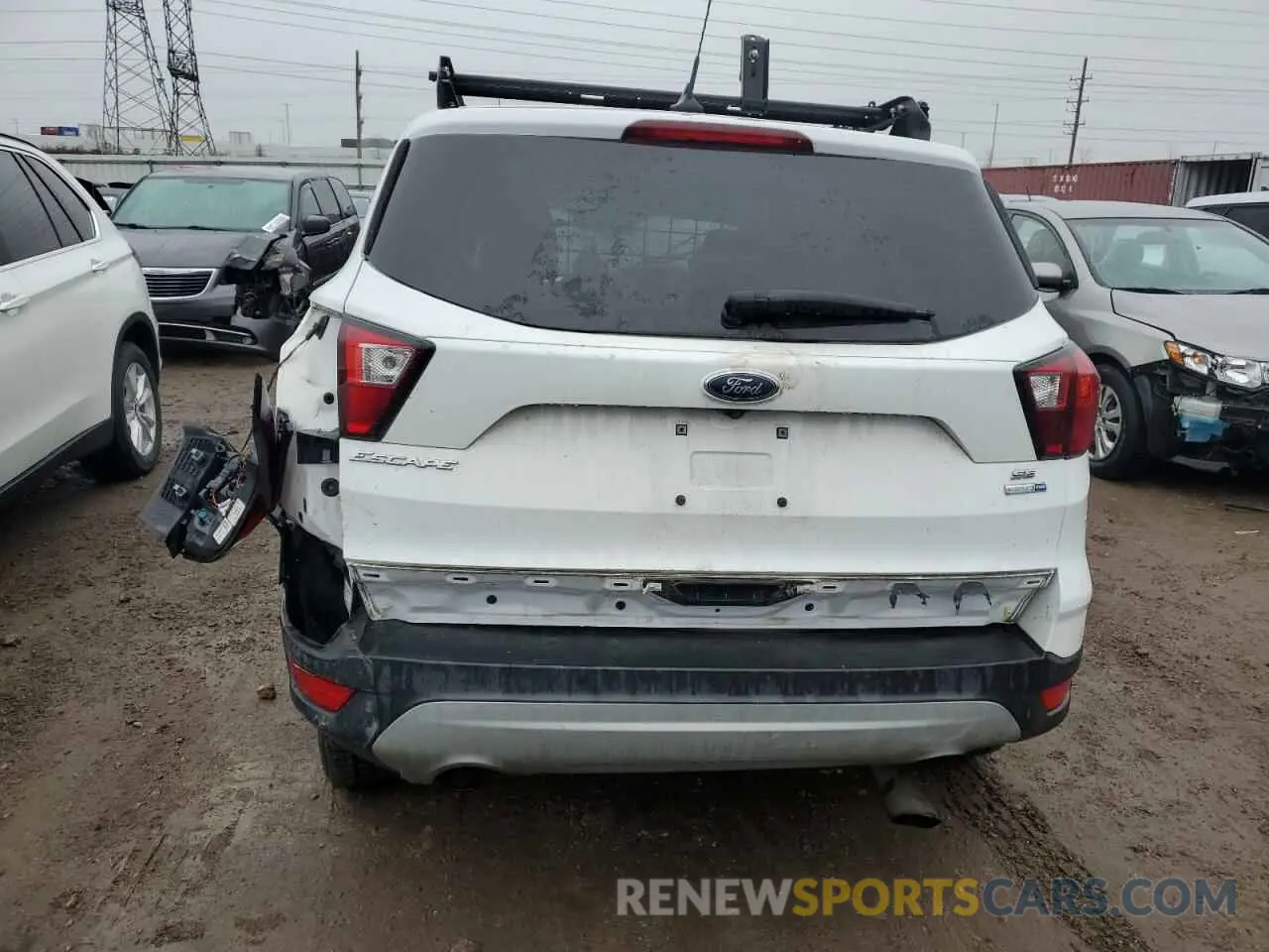 6 fotografías del automóvil dañado 1FMCU9GD2KUC37935 FORD ESCAPE 2019