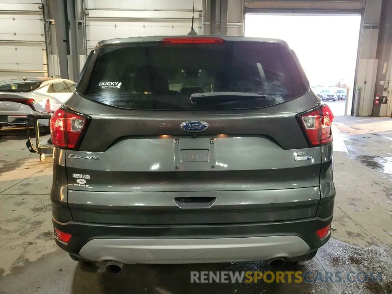 6 fotografías del automóvil dañado 1FMCU9GD3KUA41776 FORD ESCAPE 2019