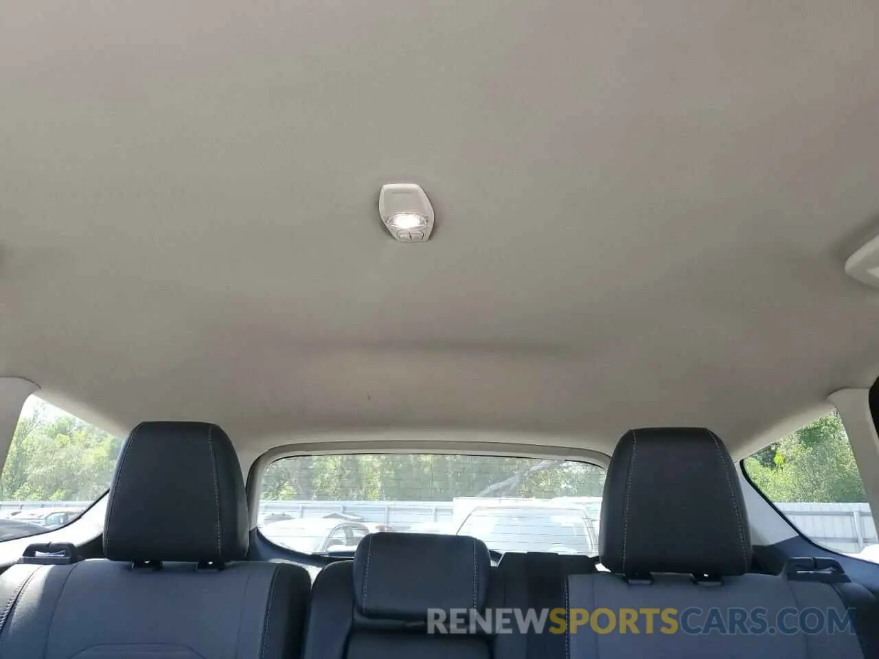 10 fotografías del automóvil dañado 1FMCU9GD3KUA48677 FORD ESCAPE 2019