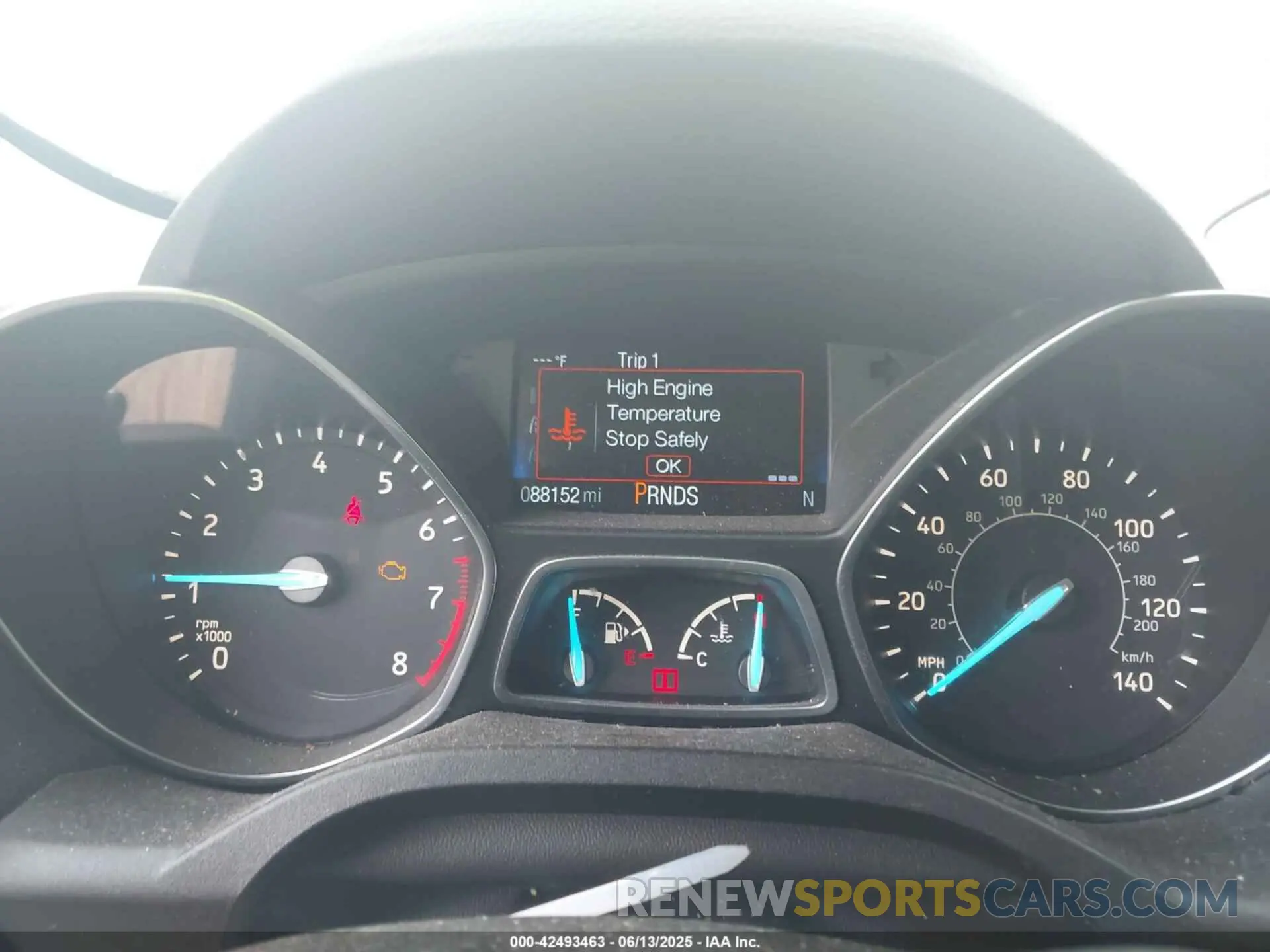 7 fotografías del automóvil dañado 1FMCU9GD3KUB11566 FORD ESCAPE 2019
