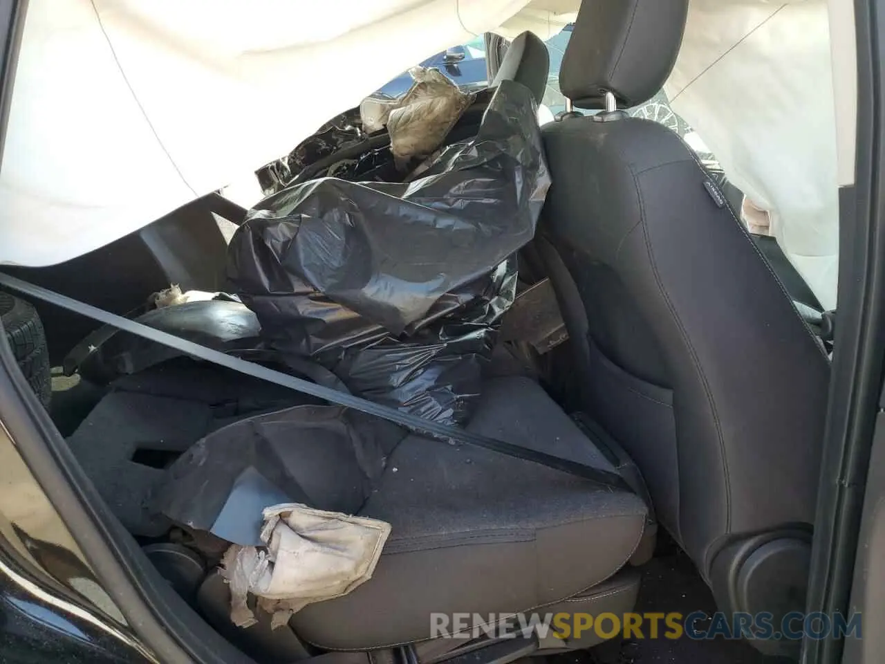 12 fotografías del automóvil dañado 1FMCU9GD3KUB44504 FORD ESCAPE 2019