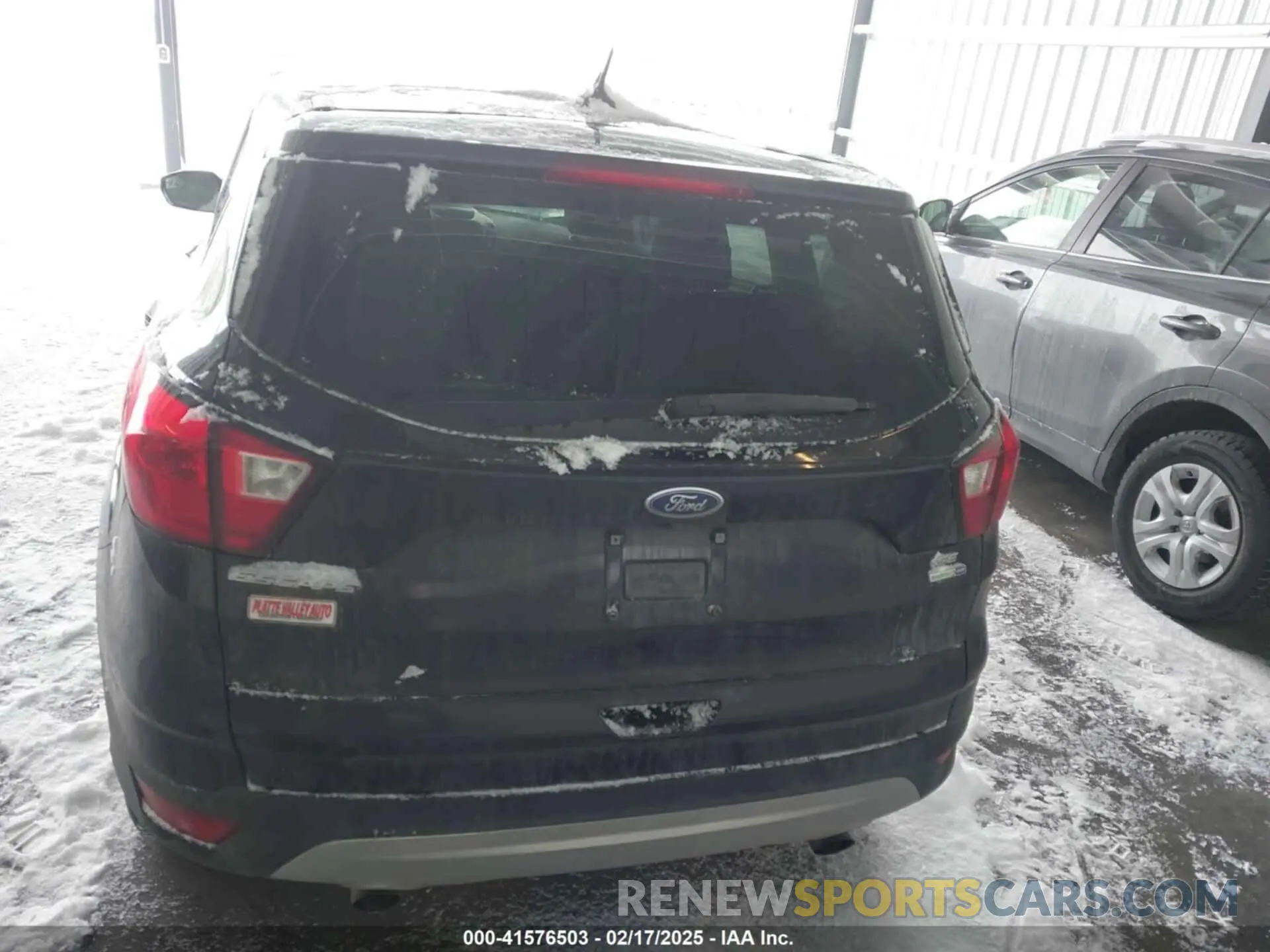 16 fotografías del automóvil dañado 1FMCU9GD3KUC06466 FORD ESCAPE 2019