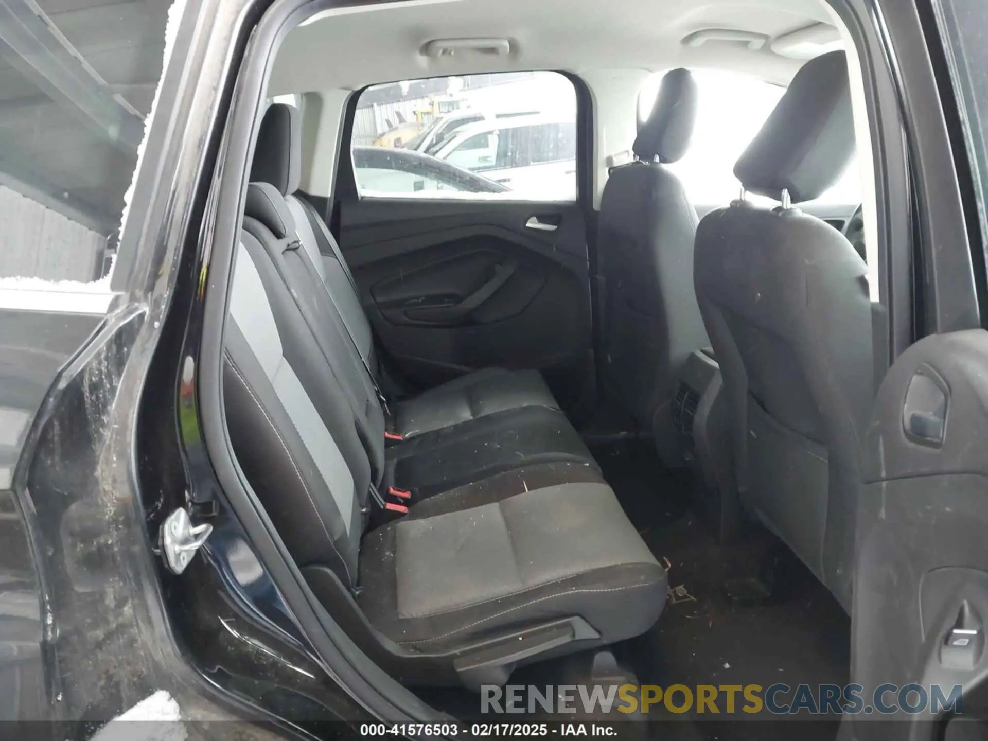 8 fotografías del automóvil dañado 1FMCU9GD3KUC06466 FORD ESCAPE 2019