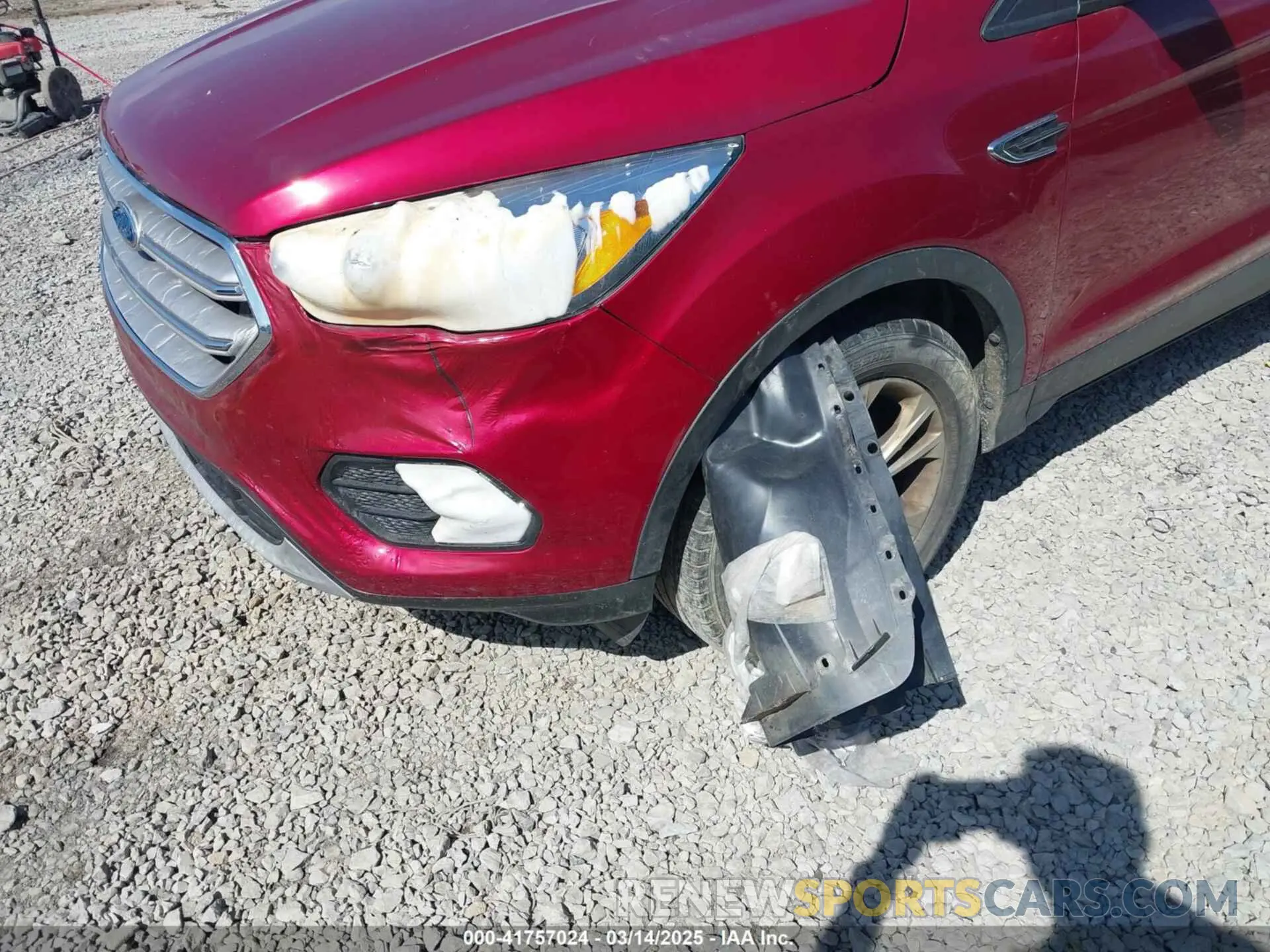 6 fotografías del automóvil dañado 1FMCU9GD4KUA96012 FORD ESCAPE 2019