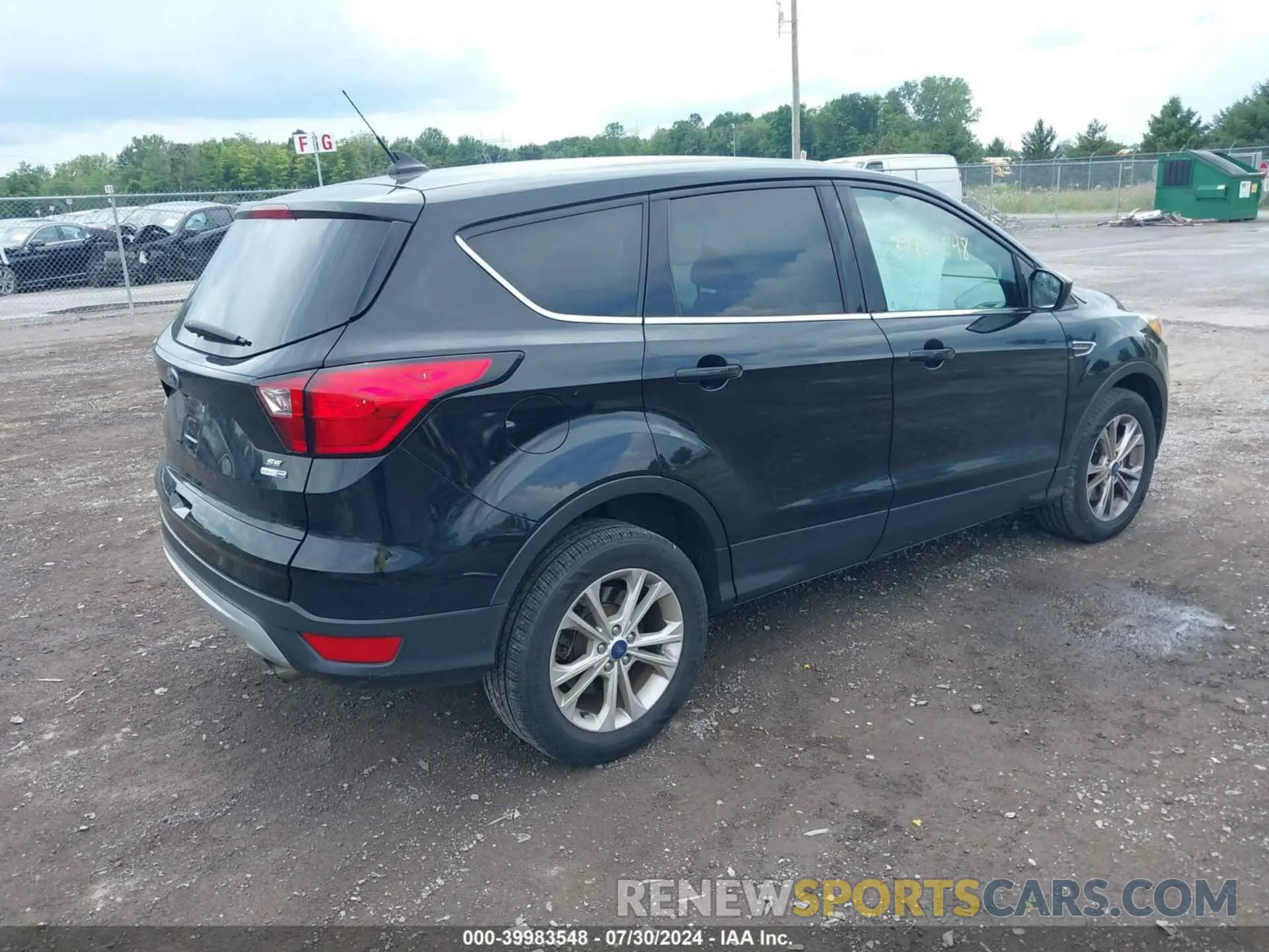 4 fotografías del automóvil dañado 1FMCU9GD4KUB22821 FORD ESCAPE 2019