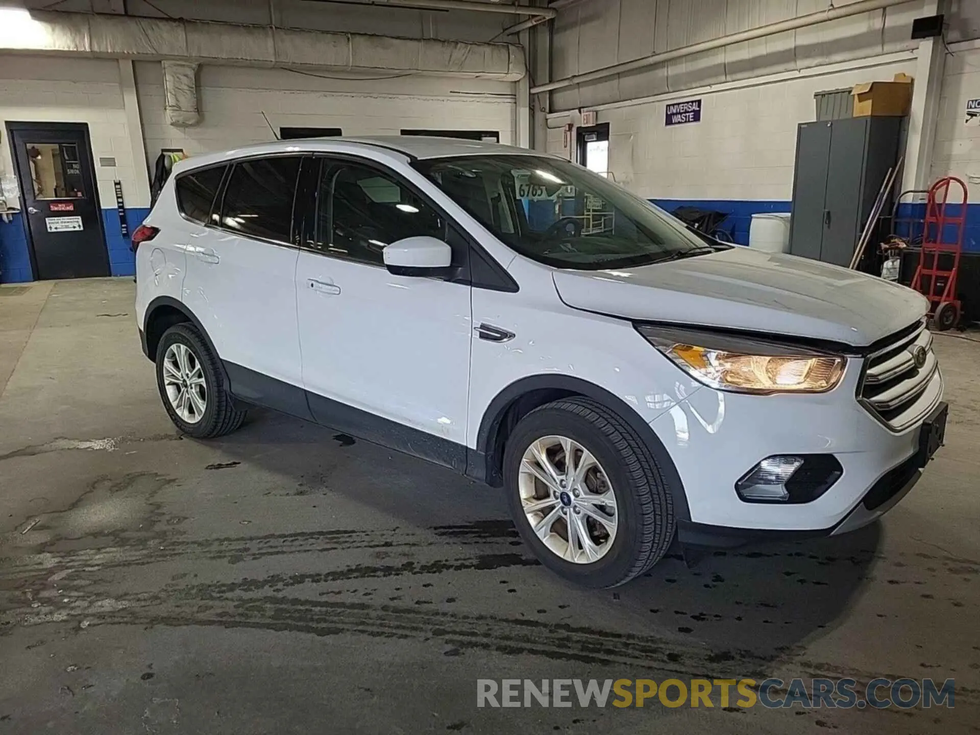1 fotografías del automóvil dañado 1FMCU9GD4KUB65698 FORD ESCAPE 2019