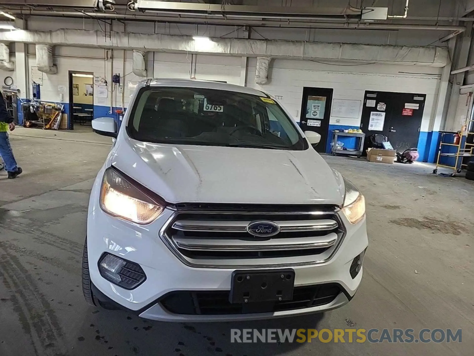 6 fotografías del automóvil dañado 1FMCU9GD4KUB65698 FORD ESCAPE 2019