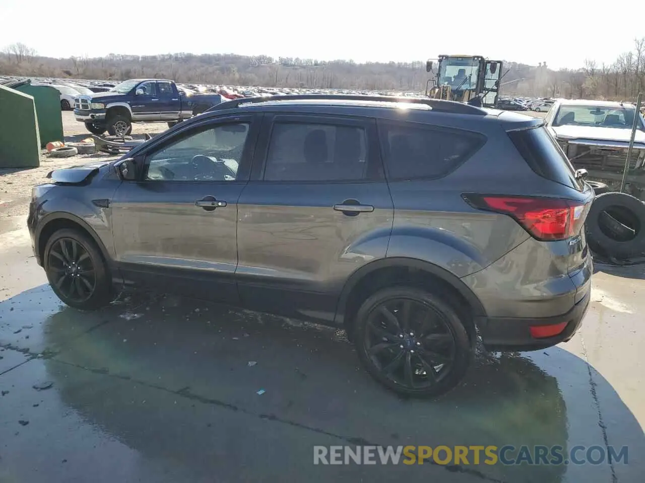 2 fotografías del automóvil dañado 1FMCU9GD4KUB85496 FORD ESCAPE 2019
