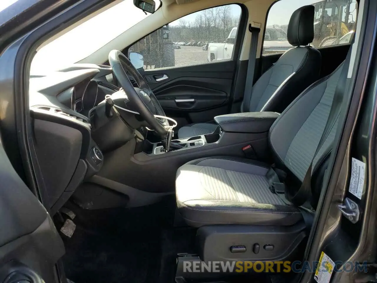 7 fotografías del automóvil dañado 1FMCU9GD4KUB85496 FORD ESCAPE 2019