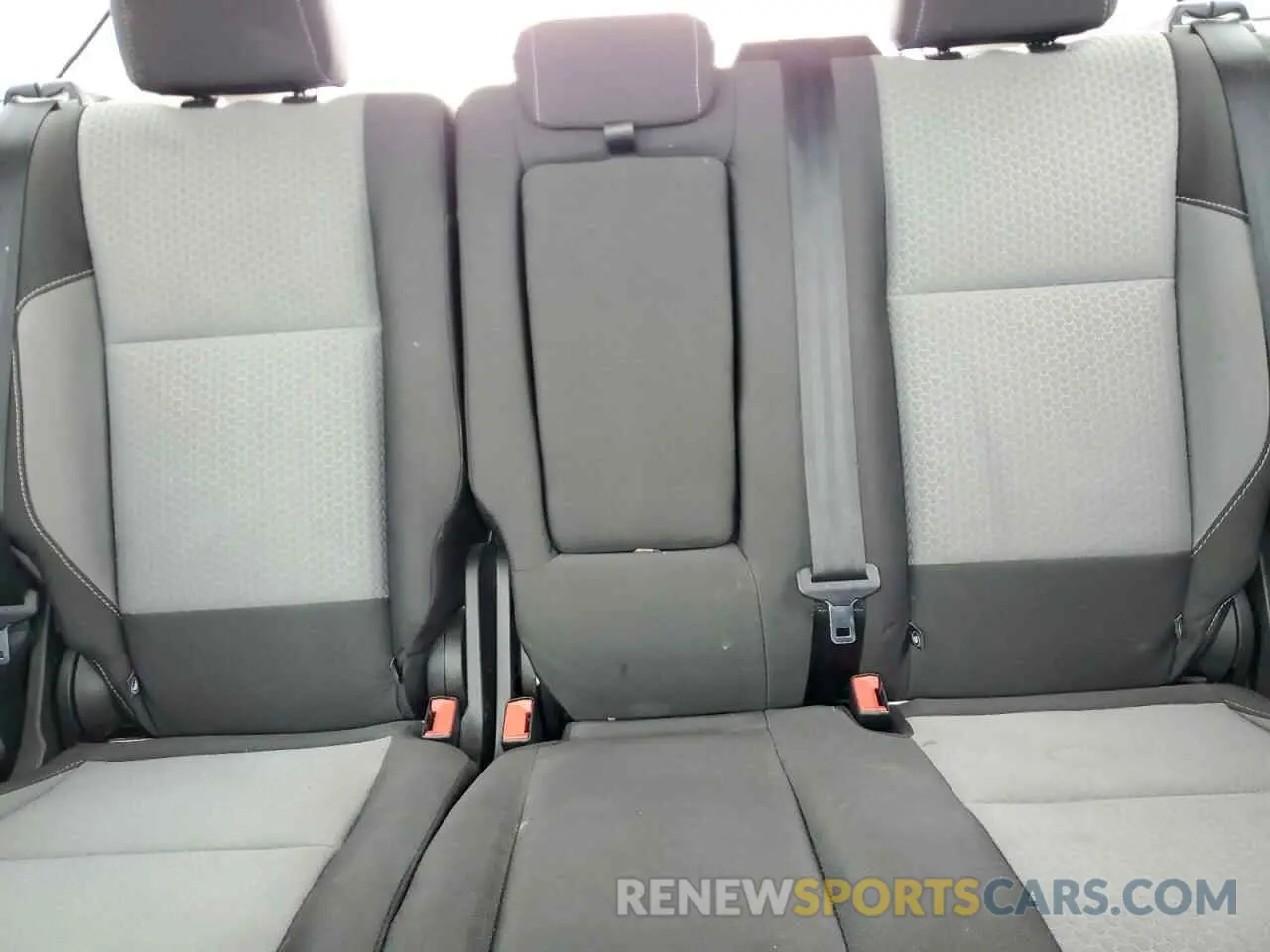 10 fotografías del automóvil dañado 1FMCU9GD5KUB78542 FORD ESCAPE 2019