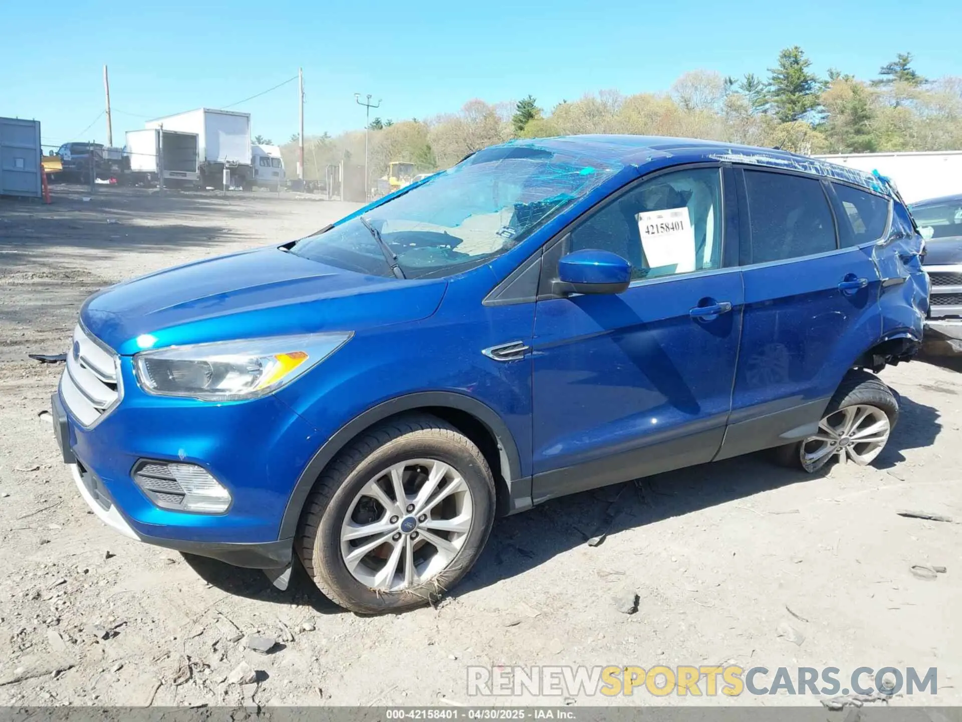 2 fotografías del automóvil dañado 1FMCU9GD5KUC17470 FORD ESCAPE 2019