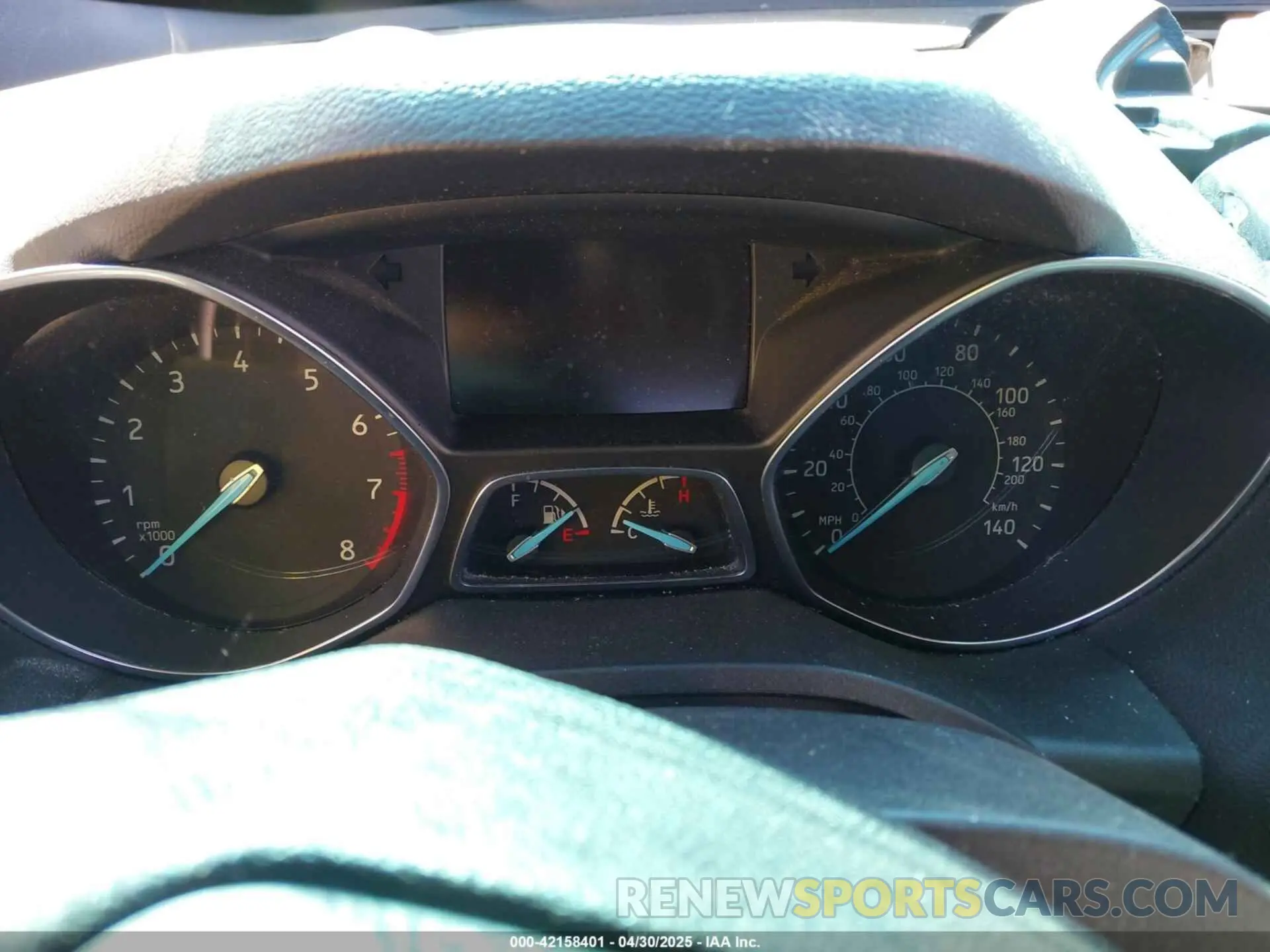7 fotografías del automóvil dañado 1FMCU9GD5KUC17470 FORD ESCAPE 2019