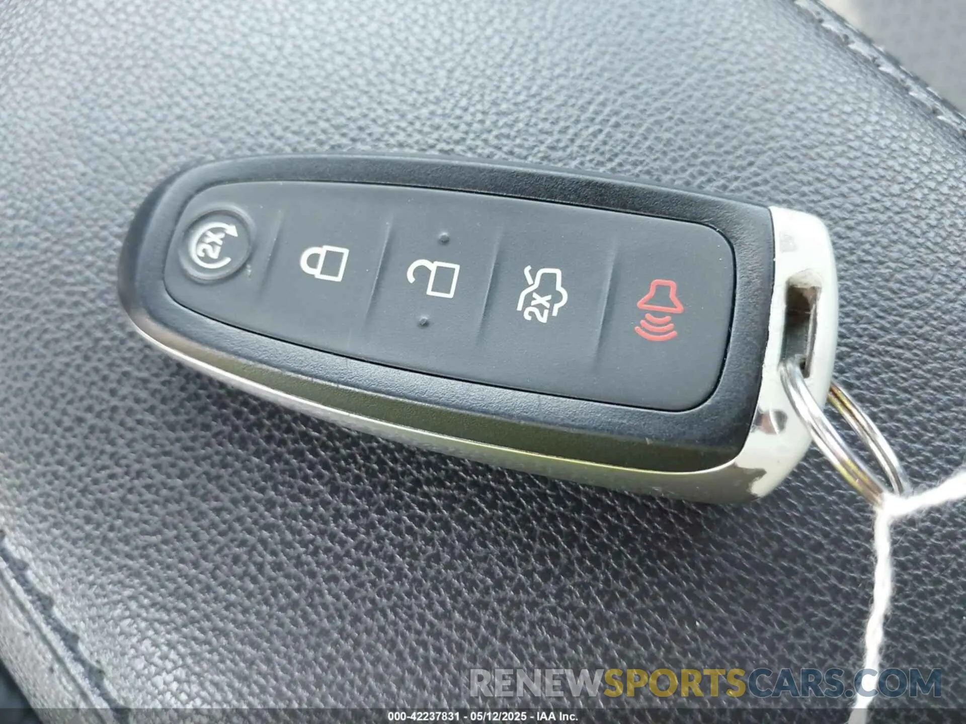 11 fotografías del automóvil dañado 1FMCU9GD5KUC48900 FORD ESCAPE 2019