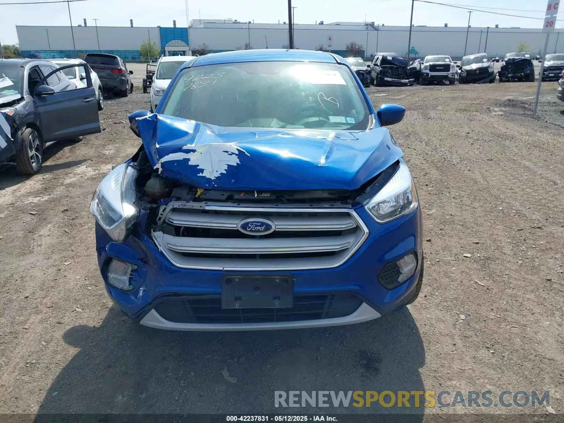 12 fotografías del automóvil dañado 1FMCU9GD5KUC48900 FORD ESCAPE 2019