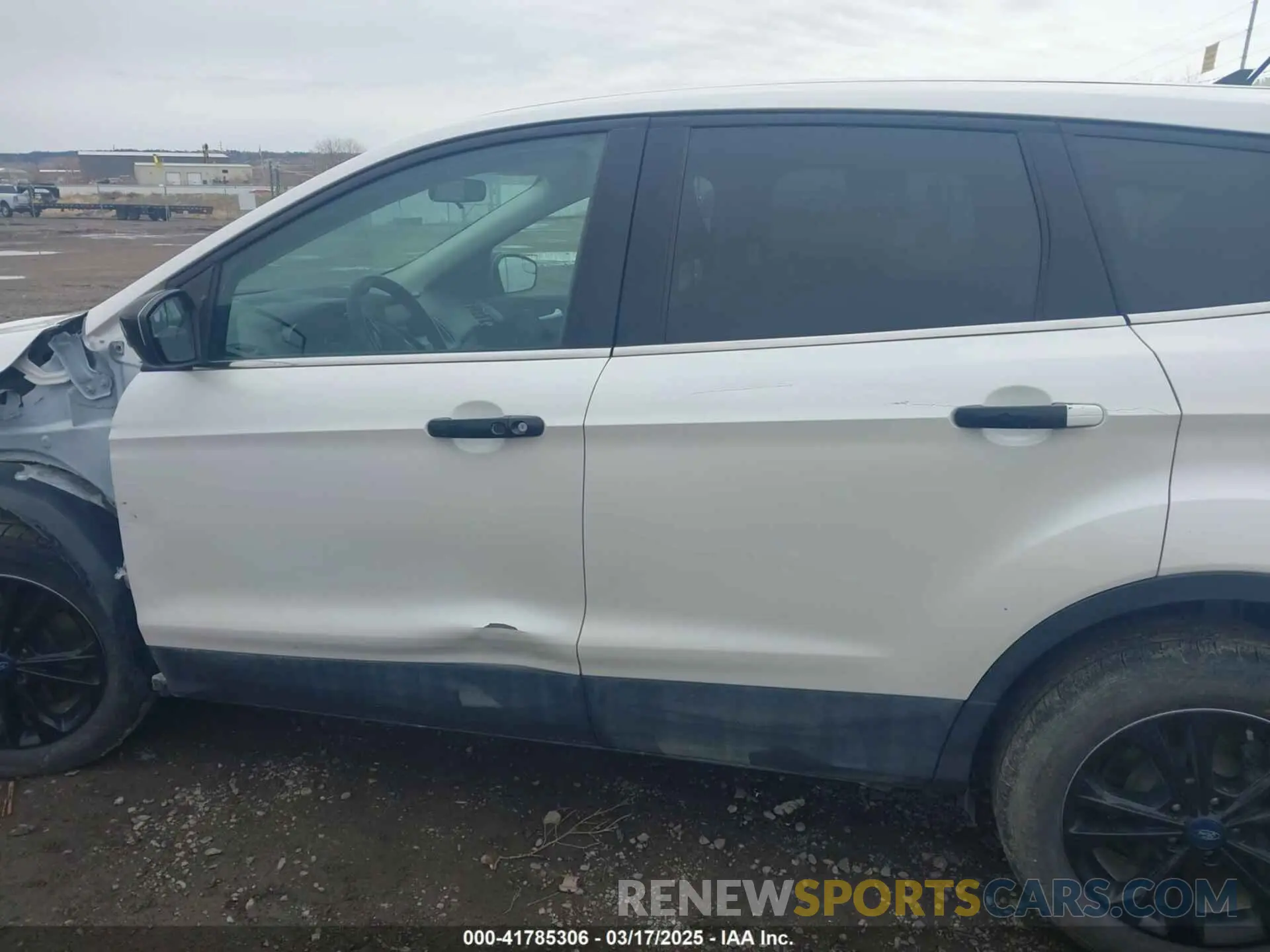19 fotografías del automóvil dañado 1FMCU9GD6KUA41674 FORD ESCAPE 2019