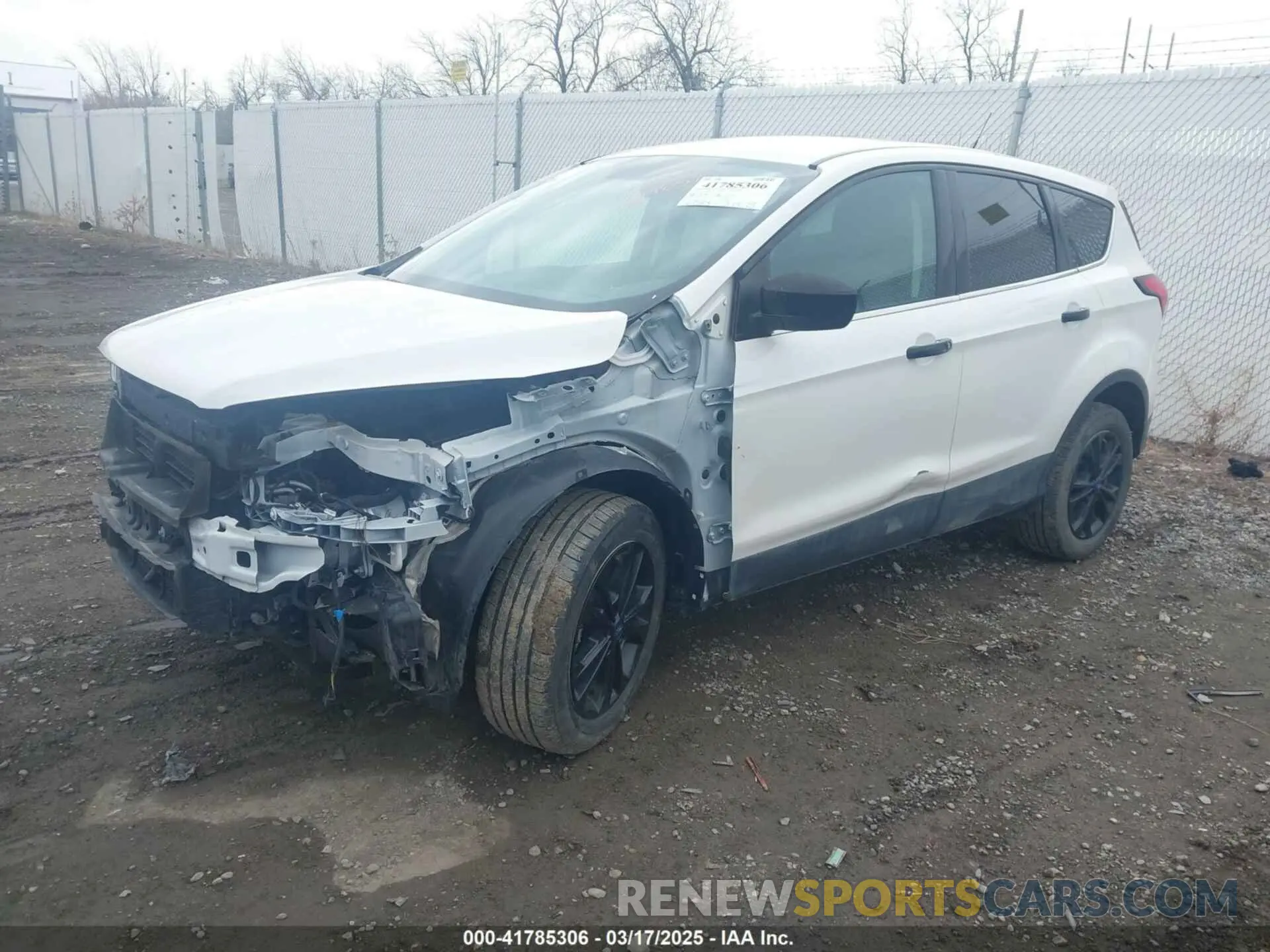 2 fotografías del automóvil dañado 1FMCU9GD6KUA41674 FORD ESCAPE 2019