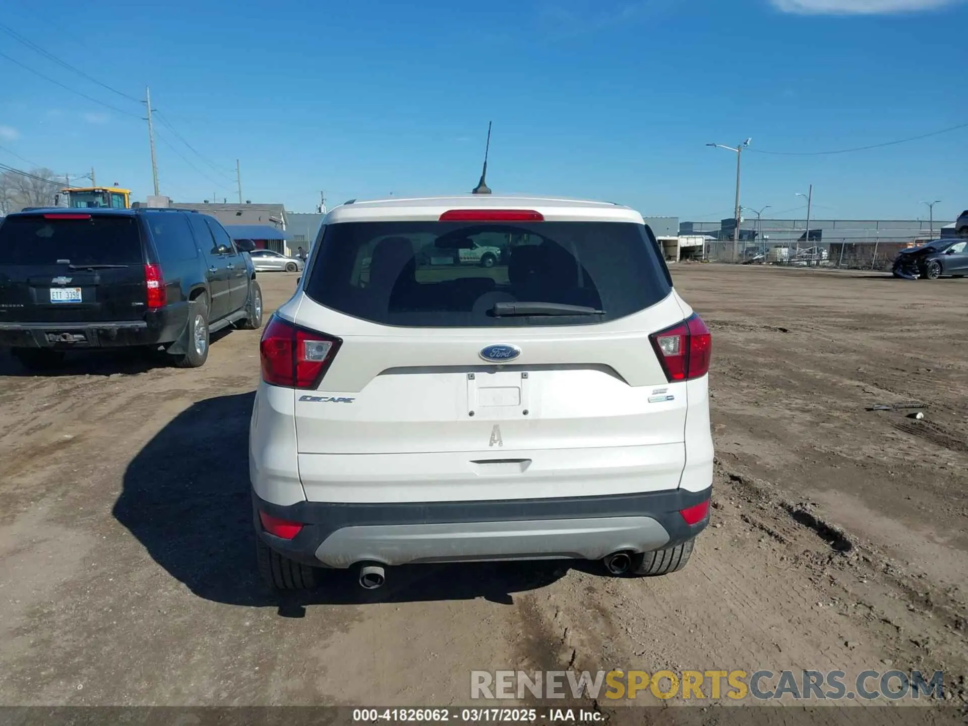 16 fotografías del automóvil dañado 1FMCU9GD6KUA69877 FORD ESCAPE 2019