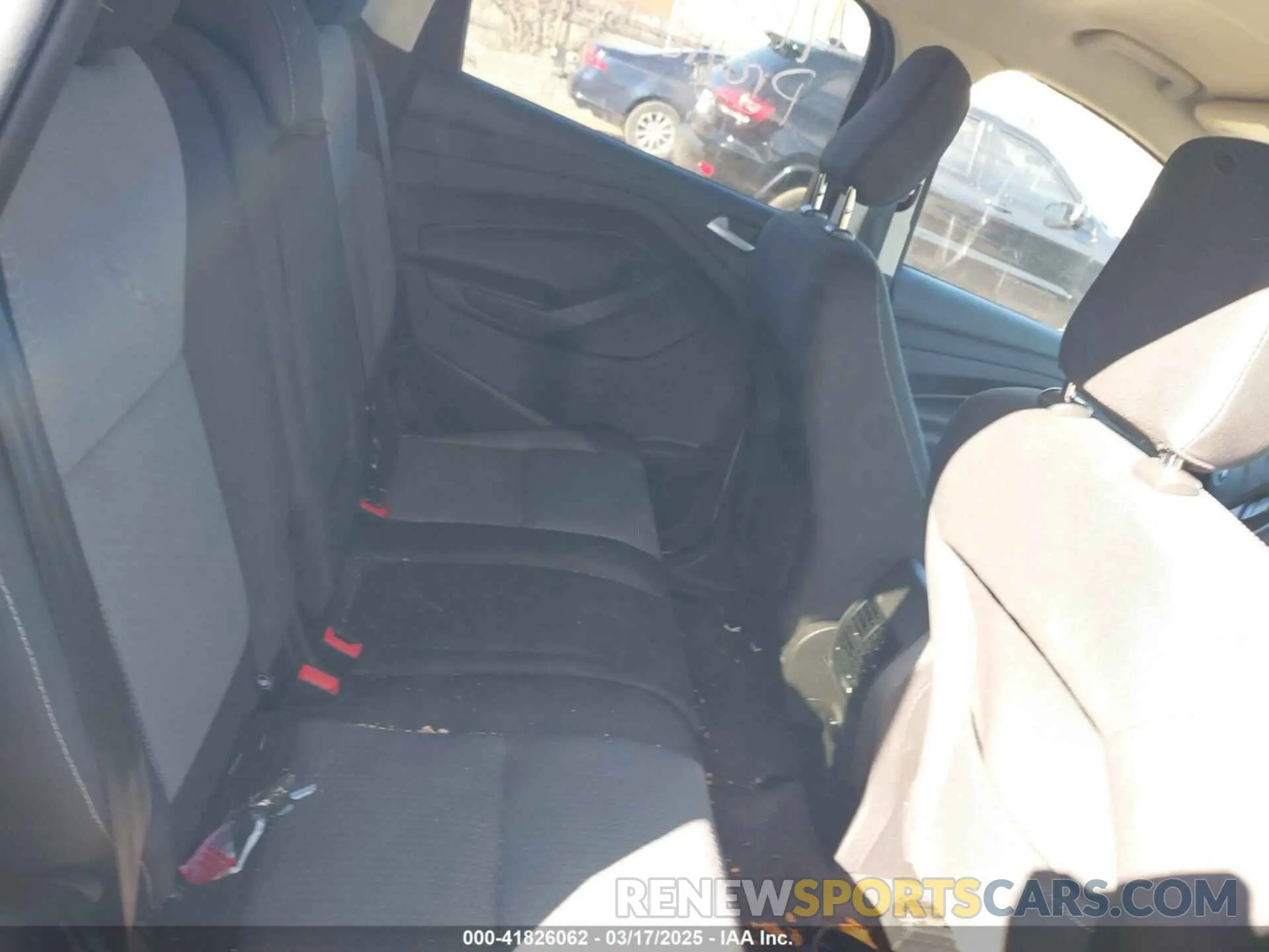 8 fotografías del automóvil dañado 1FMCU9GD6KUA69877 FORD ESCAPE 2019