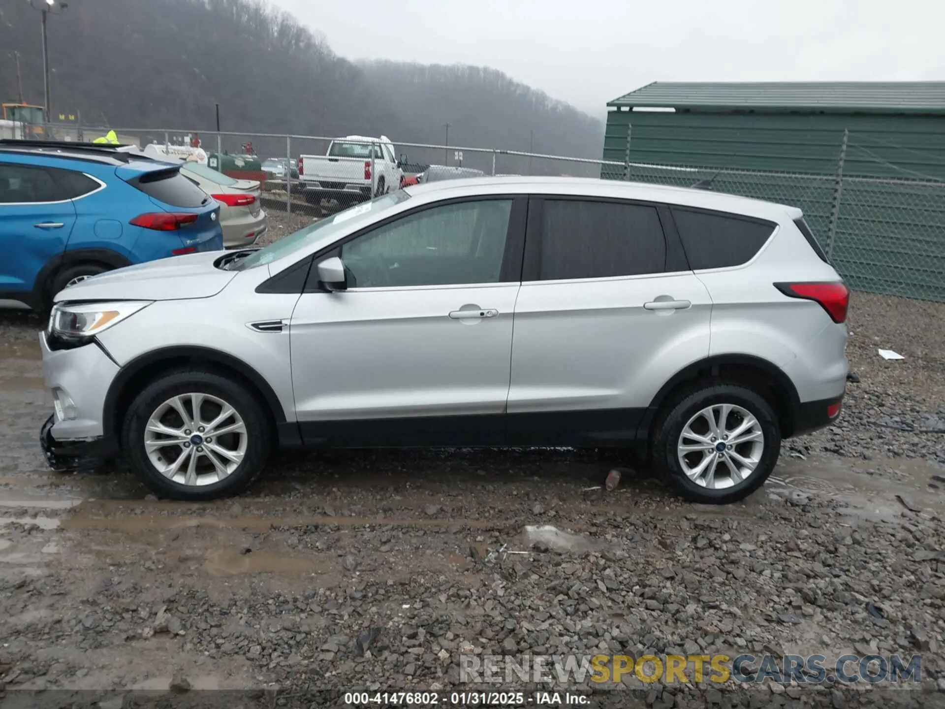 14 fotografías del automóvil dañado 1FMCU9GD6KUB22822 FORD ESCAPE 2019