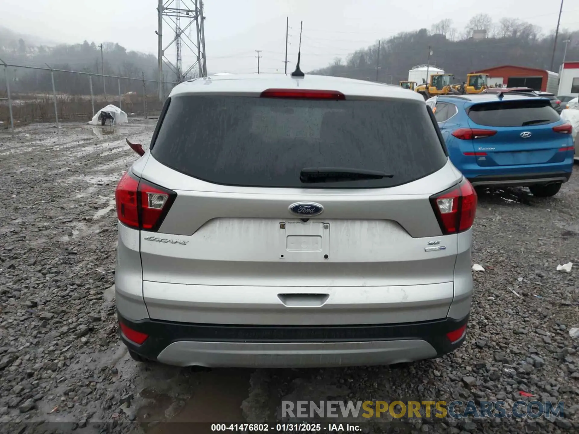 16 fotografías del automóvil dañado 1FMCU9GD6KUB22822 FORD ESCAPE 2019