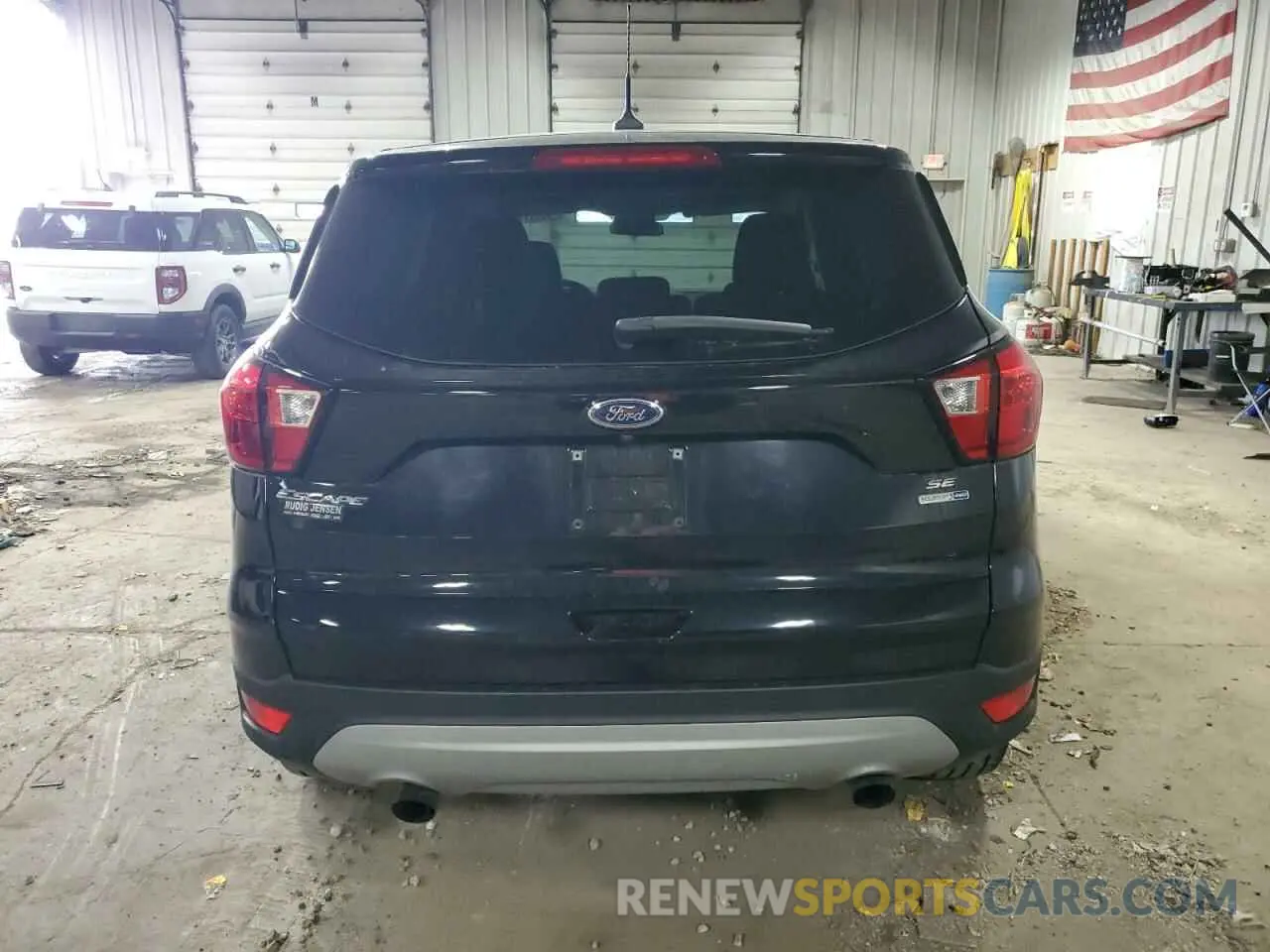 6 fotografías del automóvil dañado 1FMCU9GD6KUB27891 FORD ESCAPE 2019