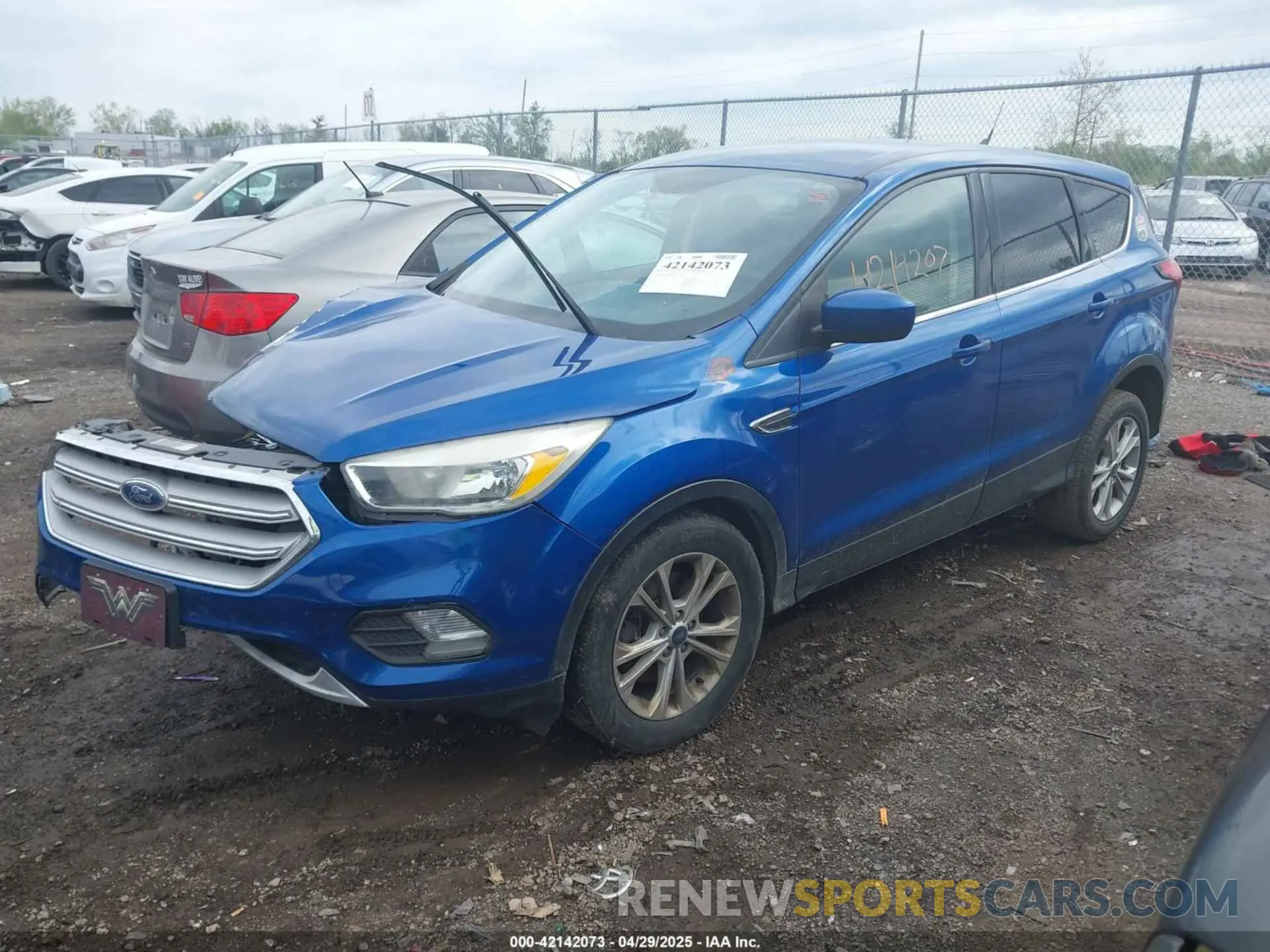 2 fotografías del automóvil dañado 1FMCU9GD6KUB53780 FORD ESCAPE 2019