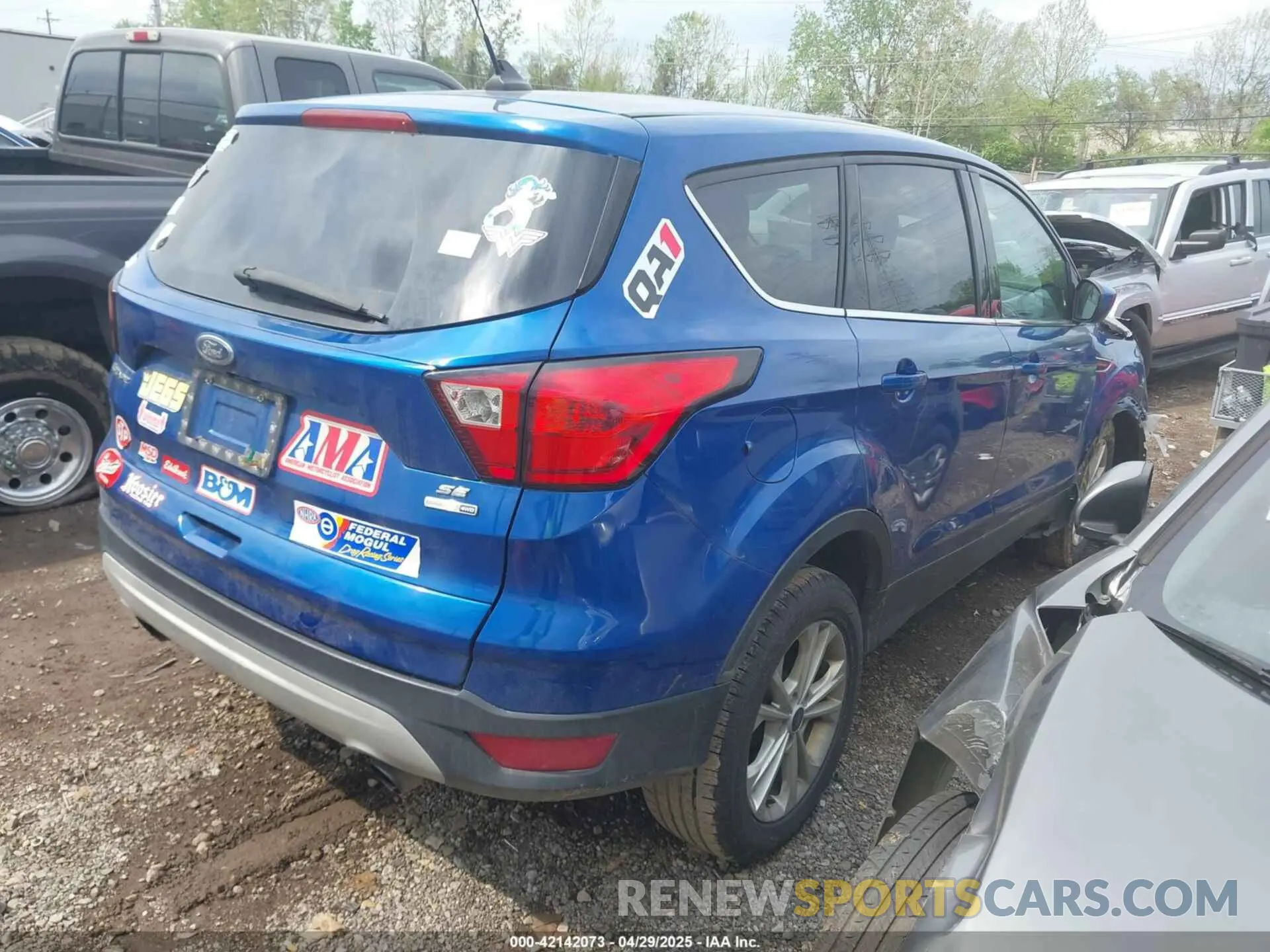 4 fotografías del automóvil dañado 1FMCU9GD6KUB53780 FORD ESCAPE 2019