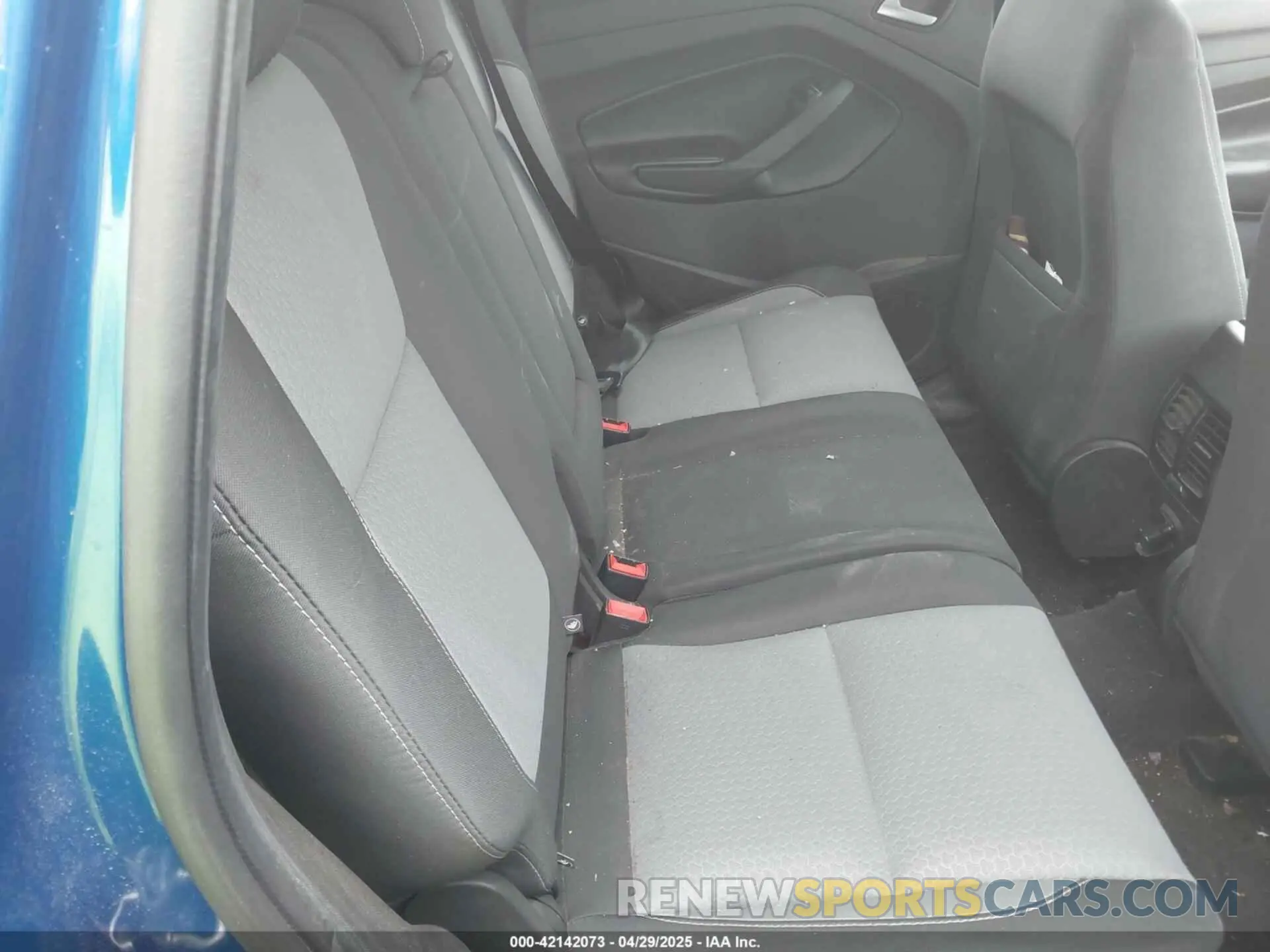 8 fotografías del automóvil dañado 1FMCU9GD6KUB53780 FORD ESCAPE 2019