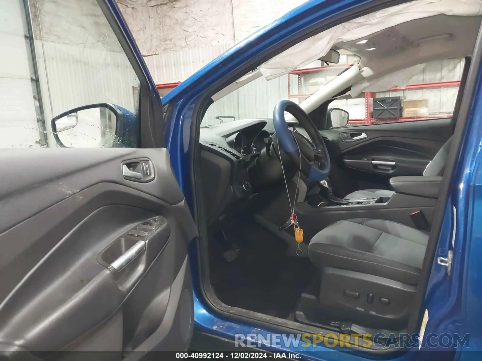 5 fotografías del automóvil dañado 1FMCU9GD6KUC35377 FORD ESCAPE 2019