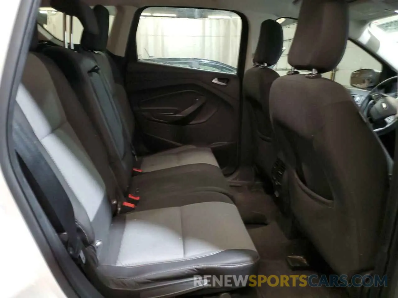 11 fotografías del automóvil dañado 1FMCU9GD7KUB19086 FORD ESCAPE 2019