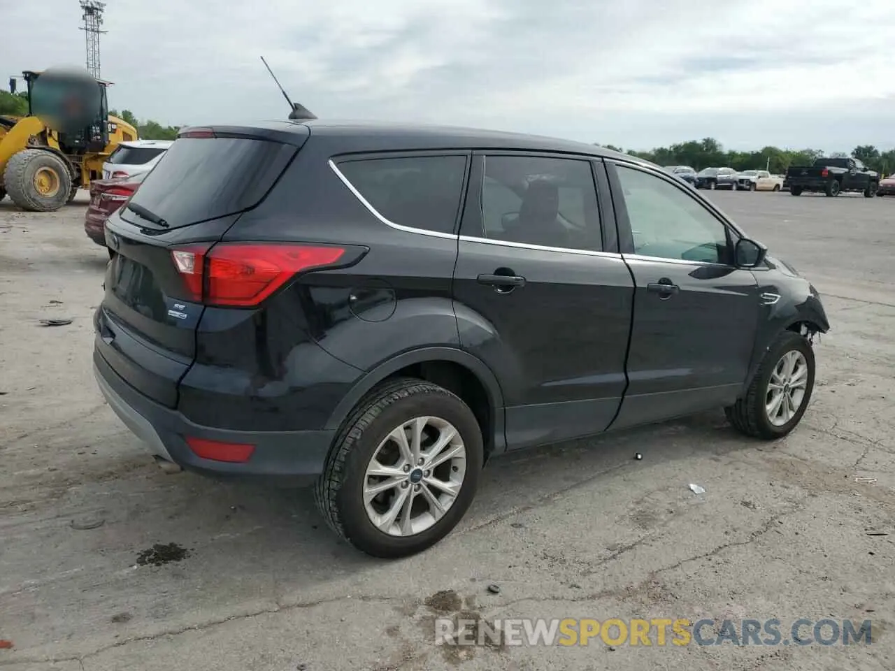 3 fotografías del automóvil dañado 1FMCU9GD7KUC38014 FORD ESCAPE 2019