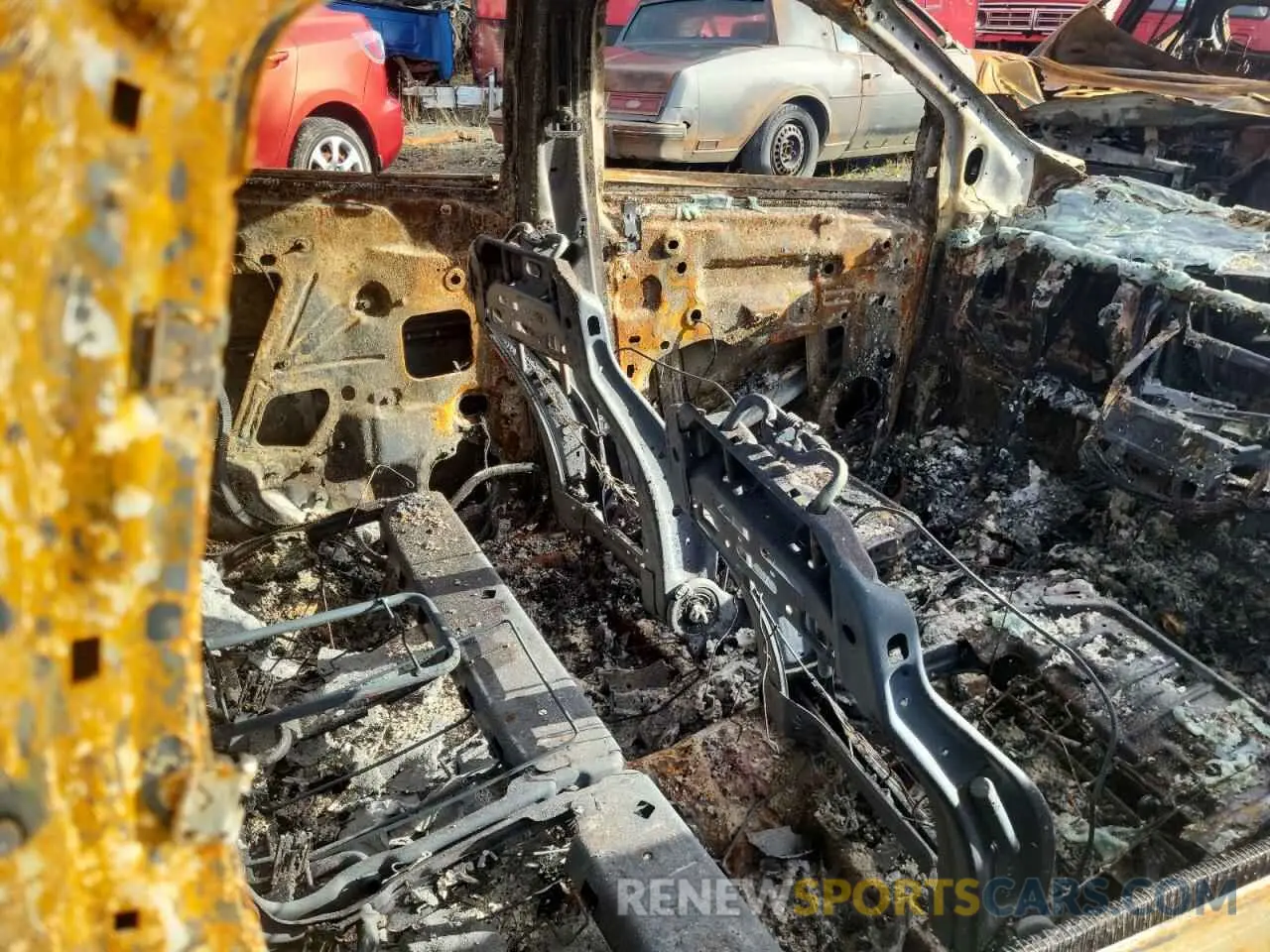 11 fotografías del automóvil dañado 1FMCU9GD7KUC40281 FORD ESCAPE 2019