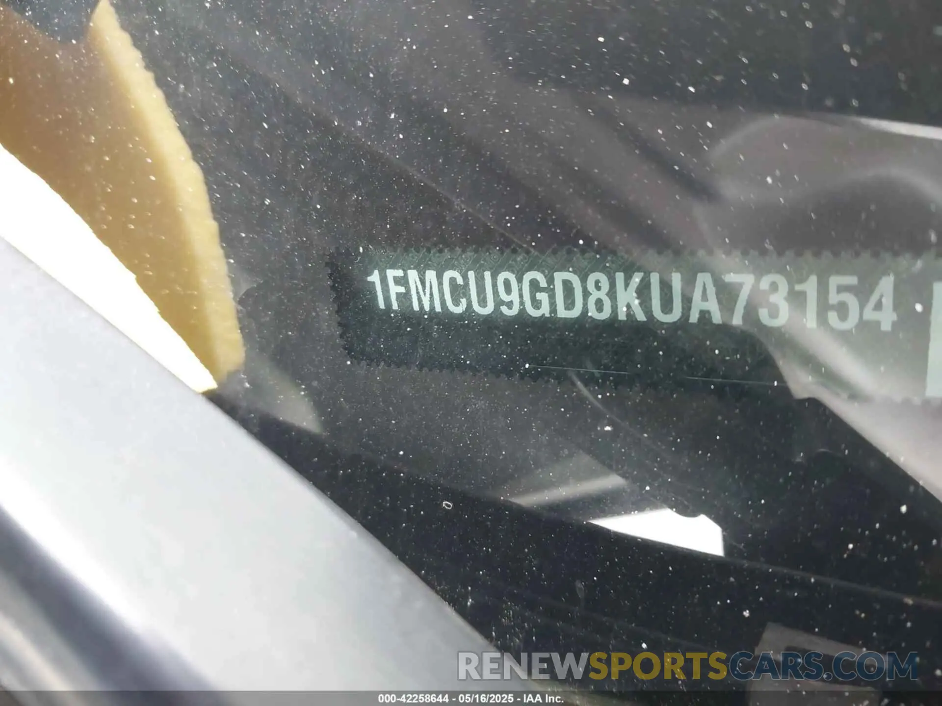 17 fotografías del automóvil dañado 1FMCU9GD8KUA73154 FORD ESCAPE 2019