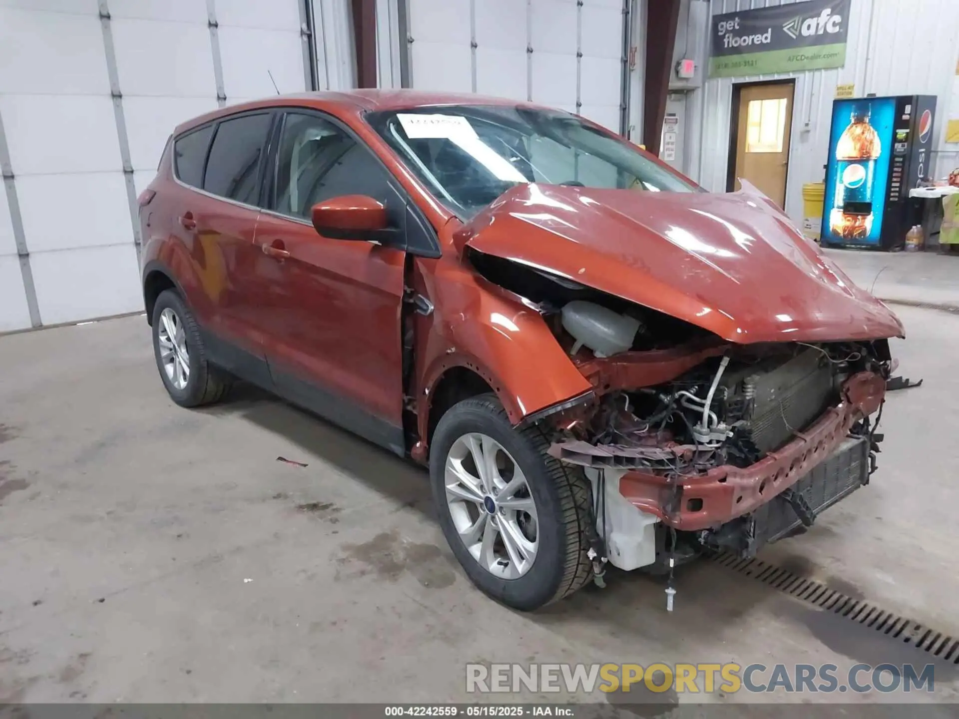 1 fotografías del automóvil dañado 1FMCU9GD8KUB27830 FORD ESCAPE 2019