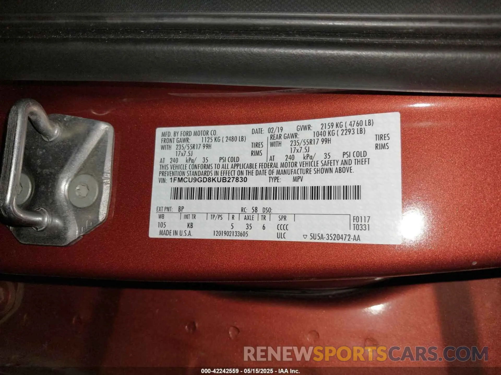9 fotografías del automóvil dañado 1FMCU9GD8KUB27830 FORD ESCAPE 2019