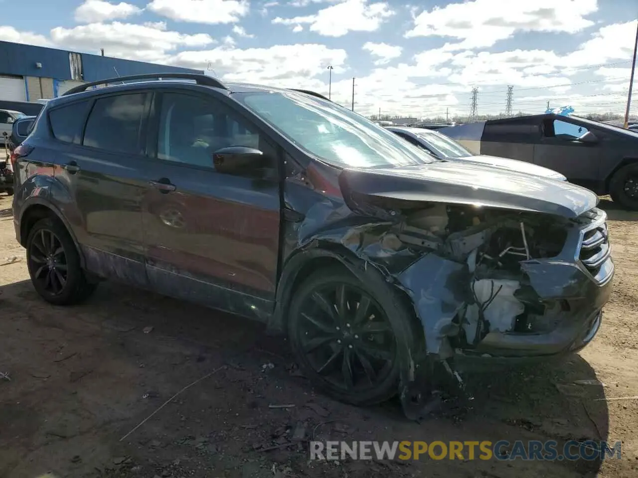 4 fotografías del automóvil dañado 1FMCU9GD9KUA32693 FORD ESCAPE 2019