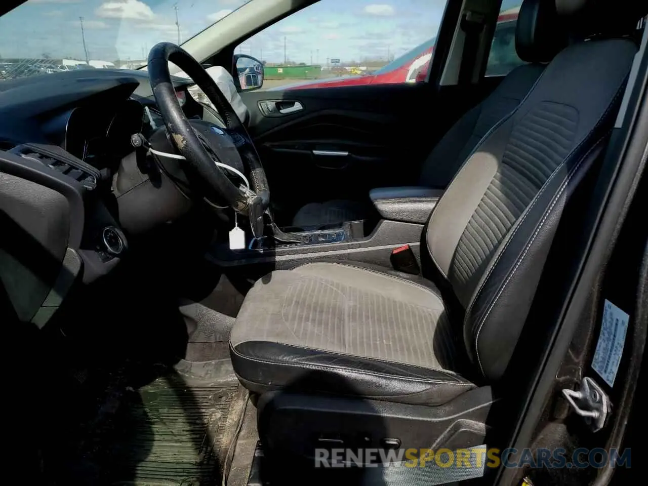 7 fotografías del automóvil dañado 1FMCU9GD9KUA32693 FORD ESCAPE 2019
