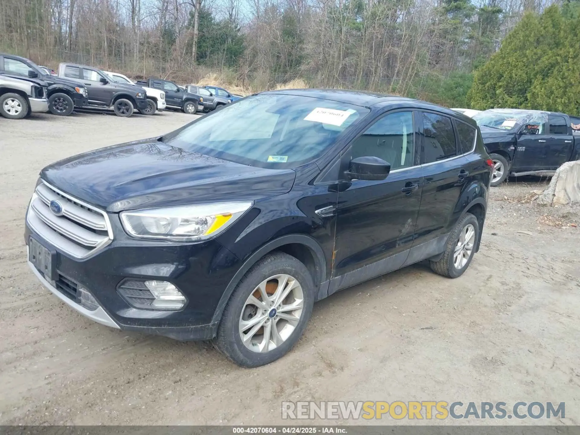 2 fotografías del automóvil dañado 1FMCU9GD9KUA66116 FORD ESCAPE 2019