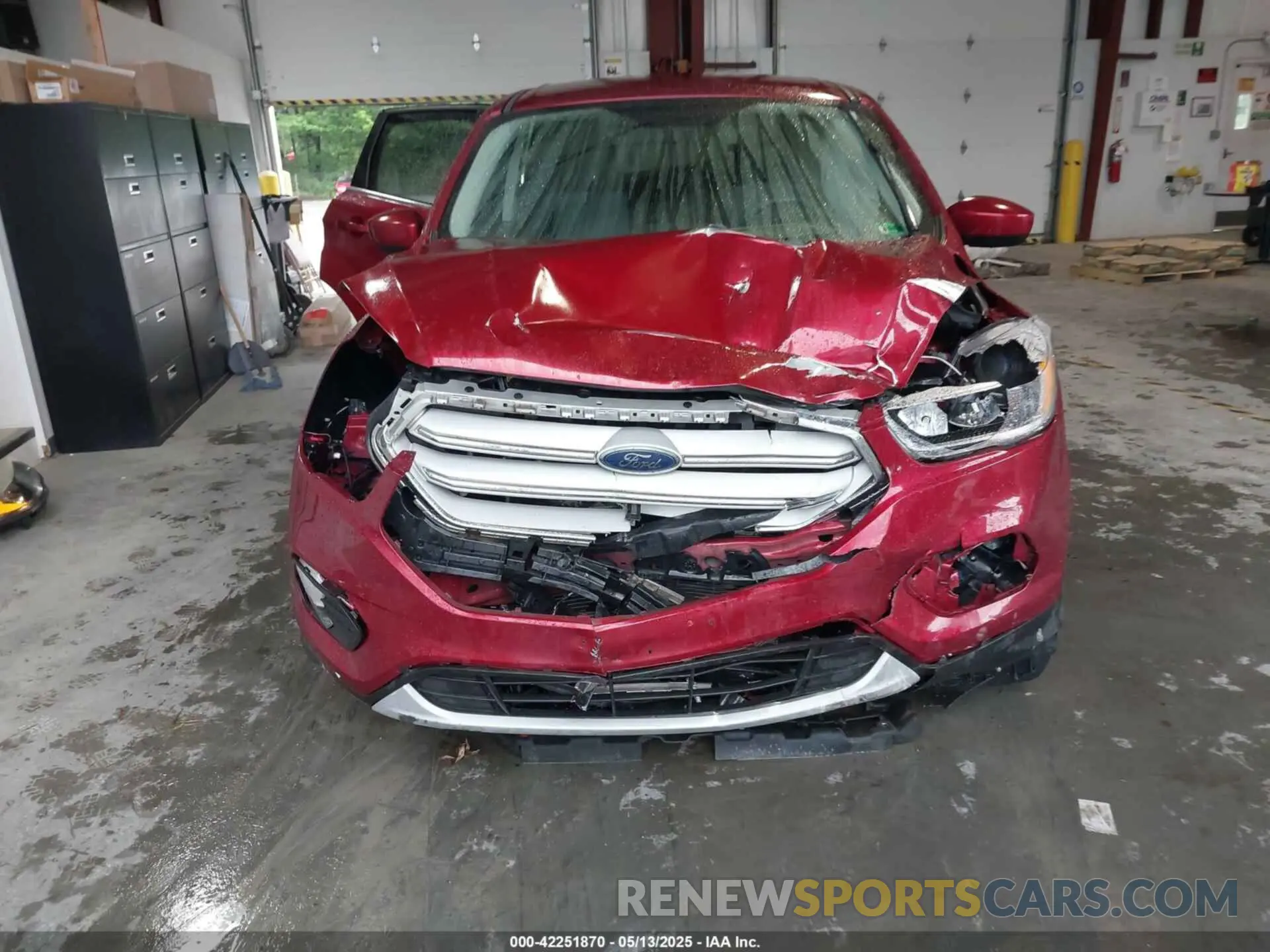 12 fotografías del automóvil dañado 1FMCU9GD9KUA91470 FORD ESCAPE 2019