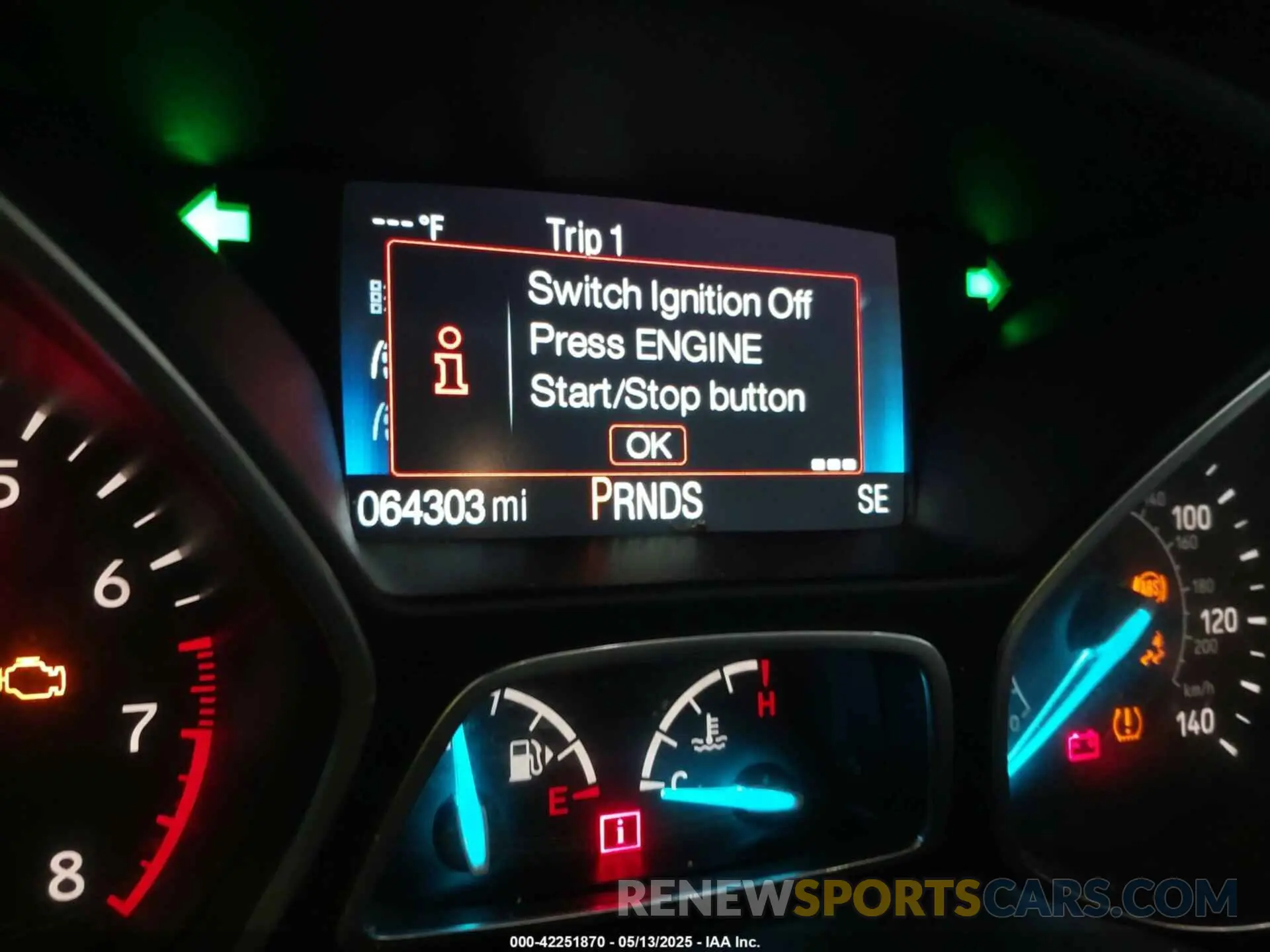 15 fotografías del automóvil dañado 1FMCU9GD9KUA91470 FORD ESCAPE 2019