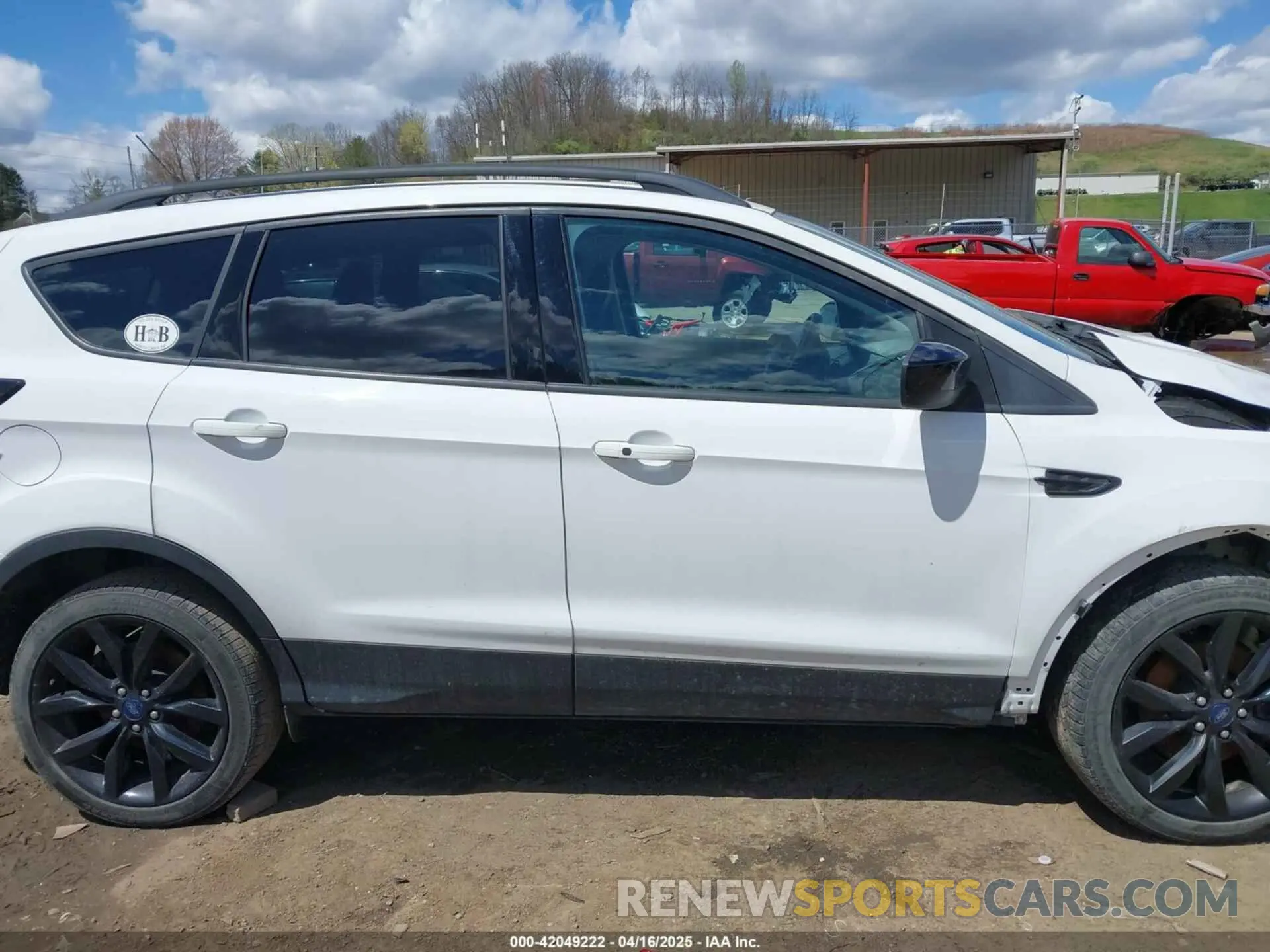 13 fotografías del automóvil dañado 1FMCU9GD9KUA95020 FORD ESCAPE 2019