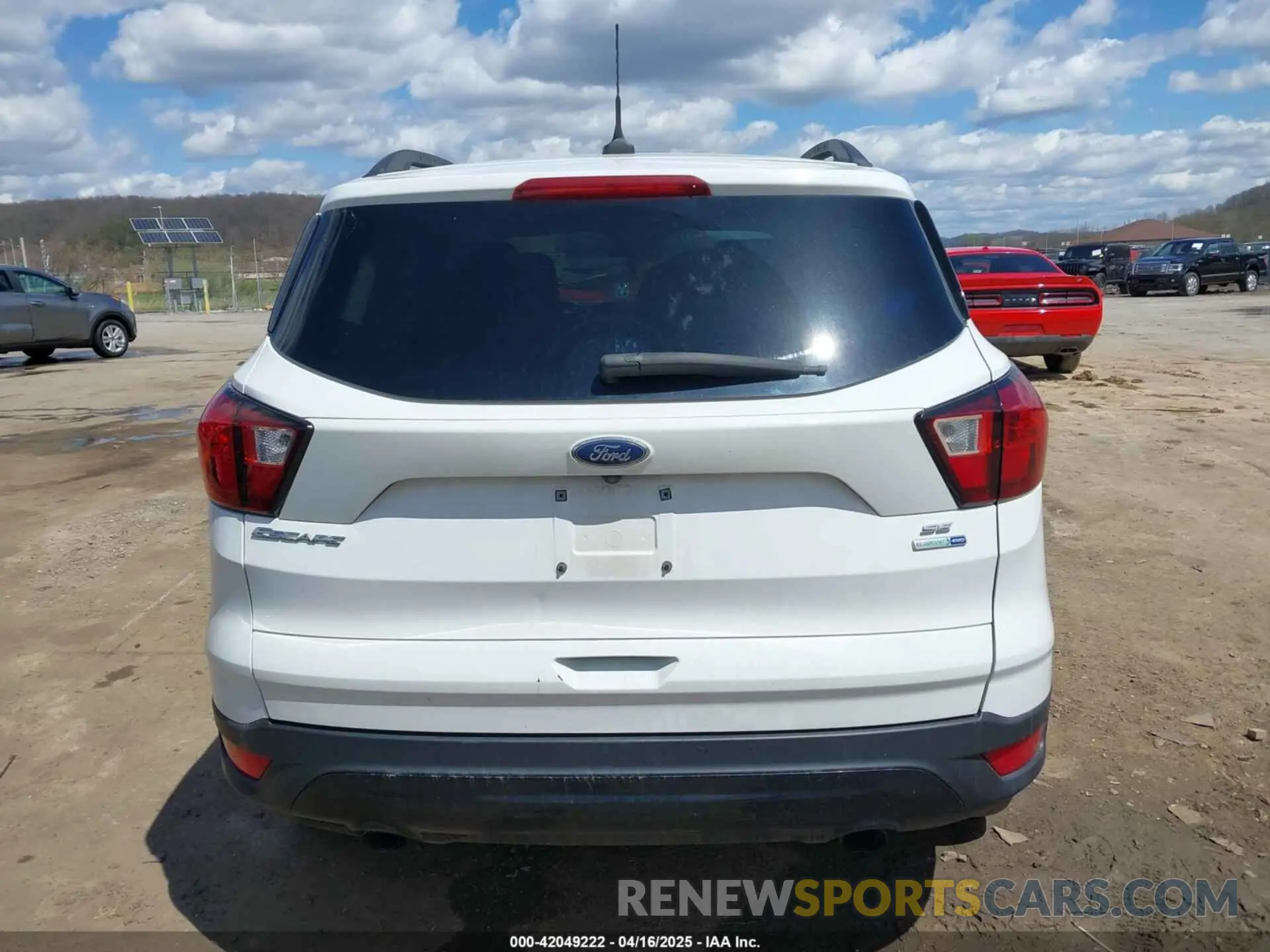16 fotografías del automóvil dañado 1FMCU9GD9KUA95020 FORD ESCAPE 2019