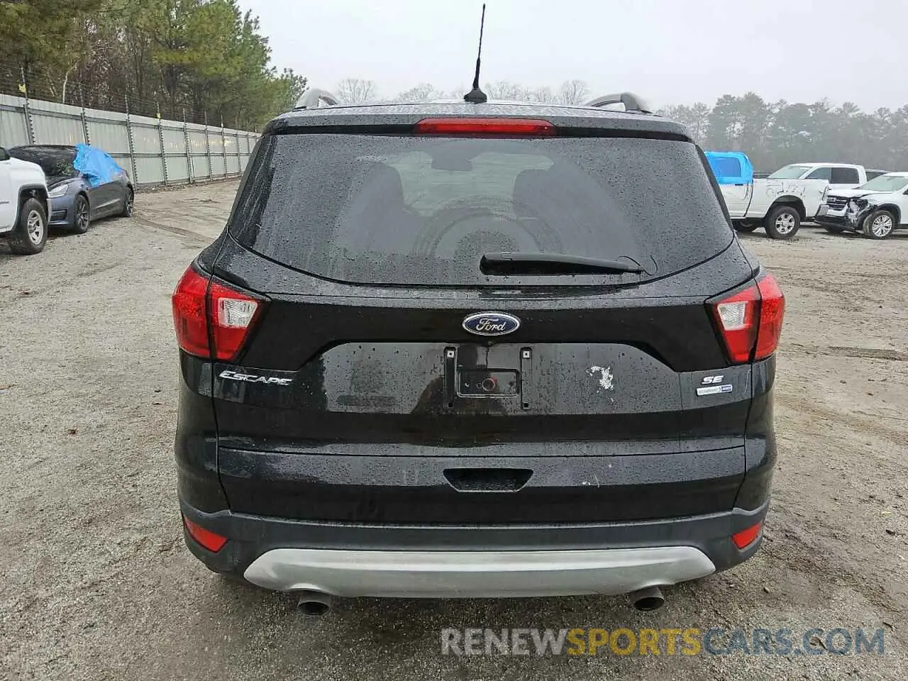 6 fotografías del automóvil dañado 1FMCU9GD9KUB31188 FORD ESCAPE 2019