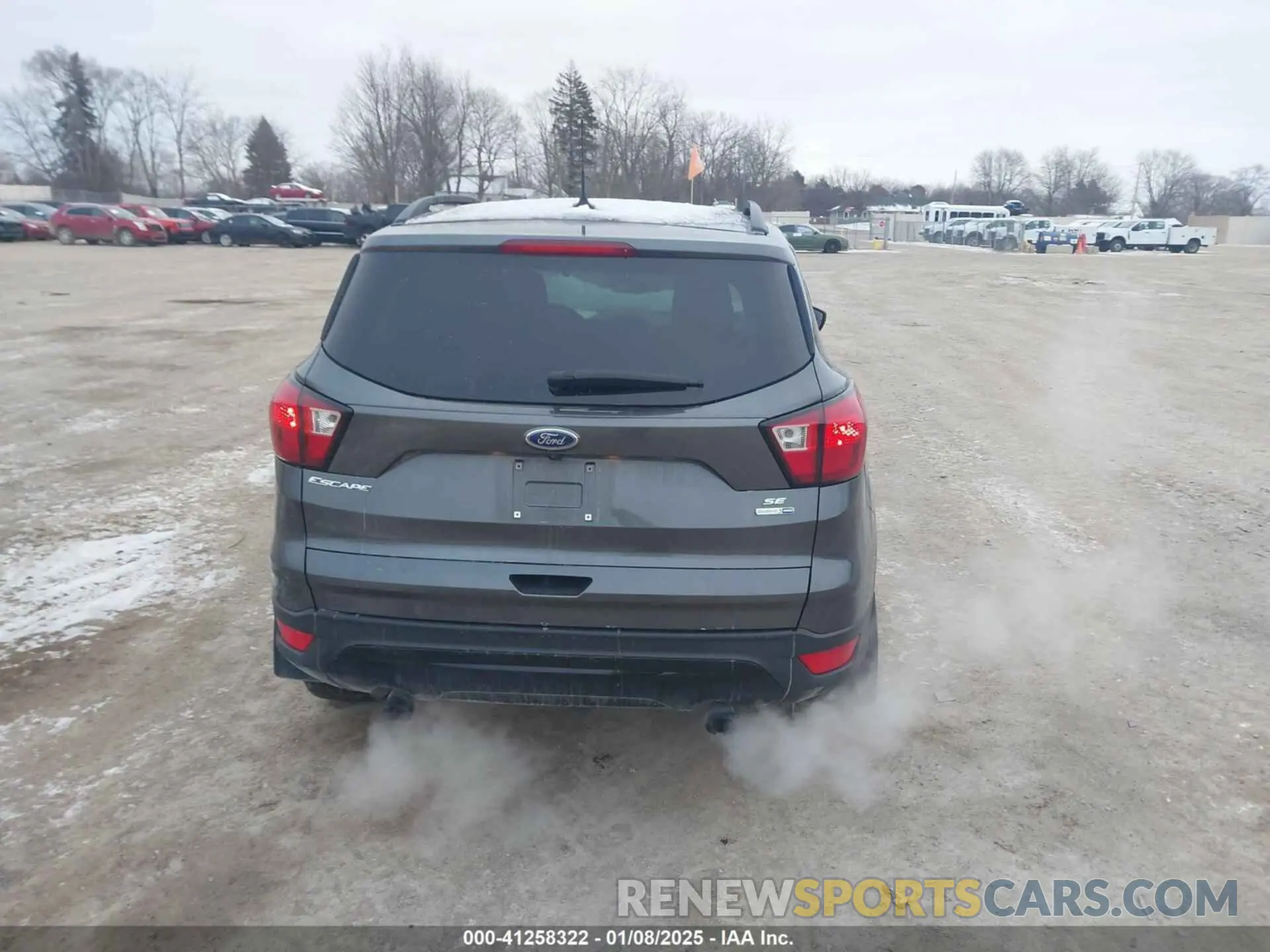 16 fotografías del automóvil dañado 1FMCU9GD9KUB37945 FORD ESCAPE 2019