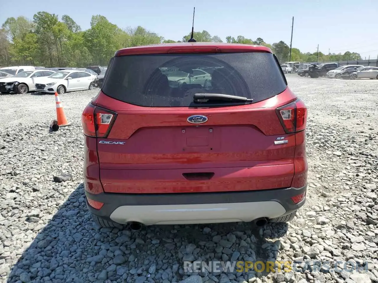 6 fotografías del automóvil dañado 1FMCU9GD9KUC17505 FORD ESCAPE 2019