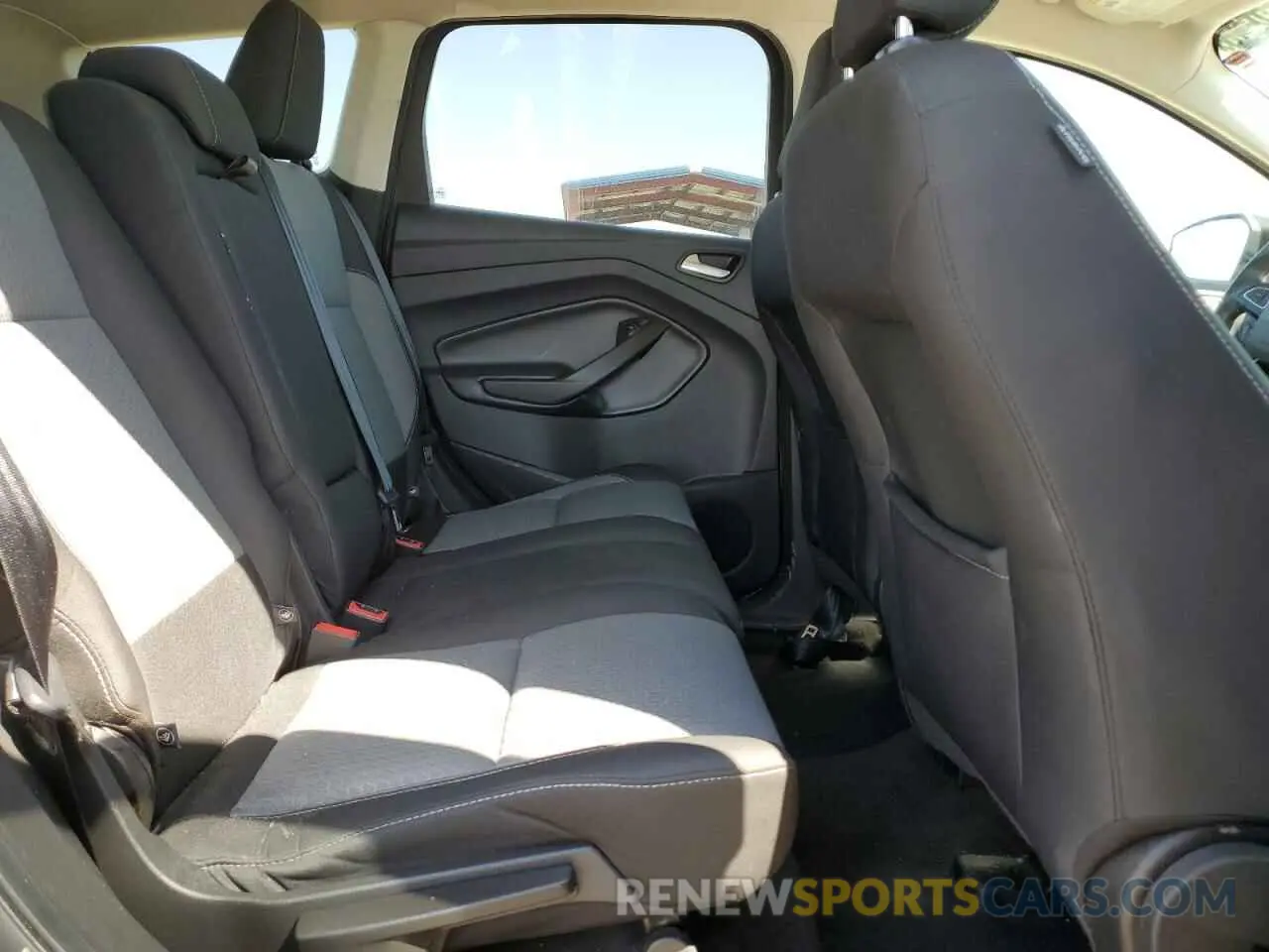 11 fotografías del automóvil dañado 1FMCU9GD9KUC26463 FORD ESCAPE 2019