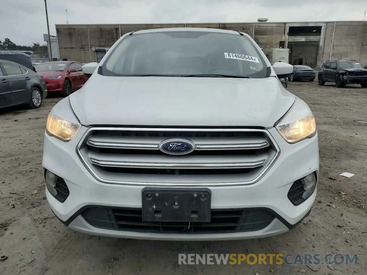 5 fotografías del automóvil dañado 1FMCU9GDXKUB96437 FORD ESCAPE 2019